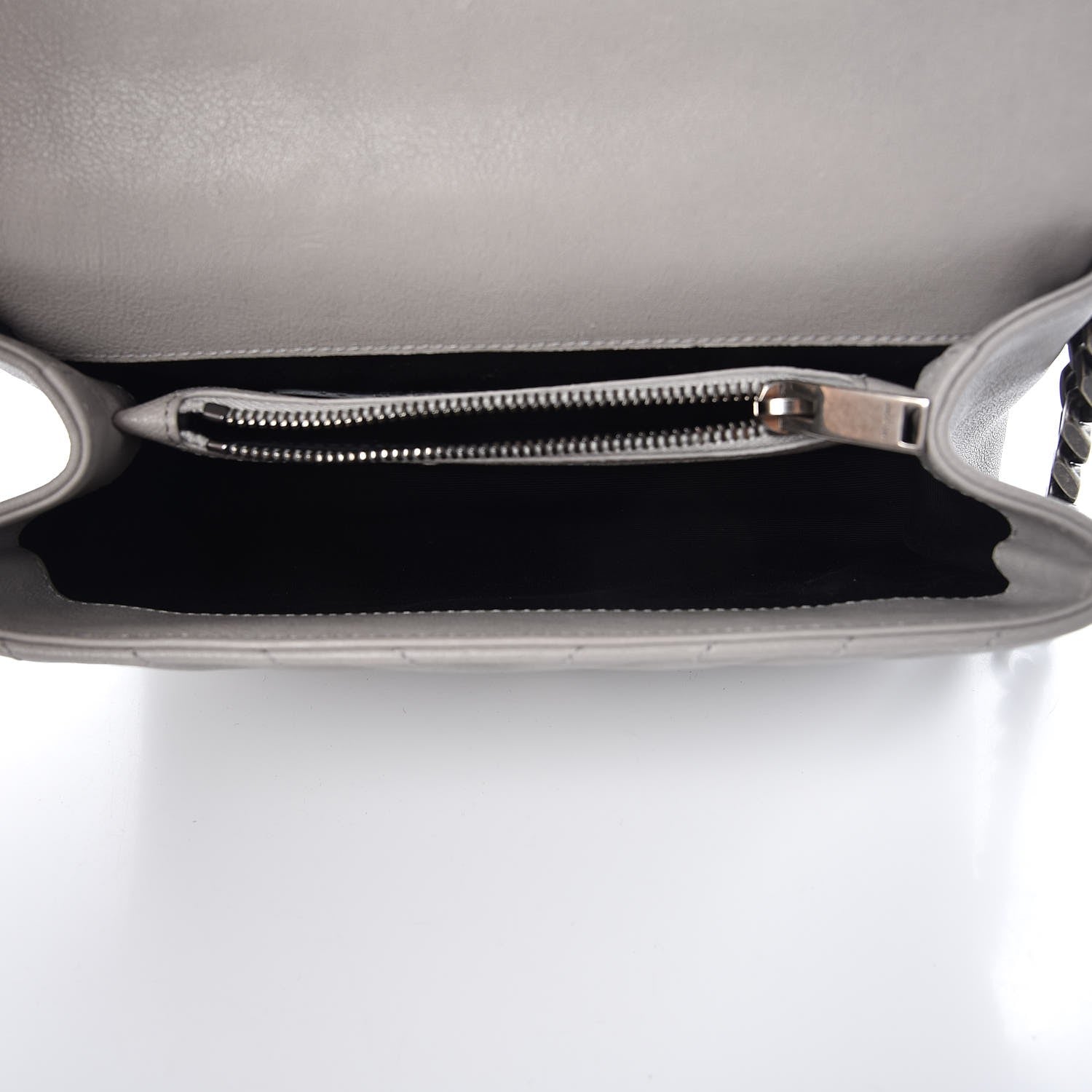 Saint Laurent Sheepskin Matelasse Monogram Medium College Bag Light Grey 5 of 10