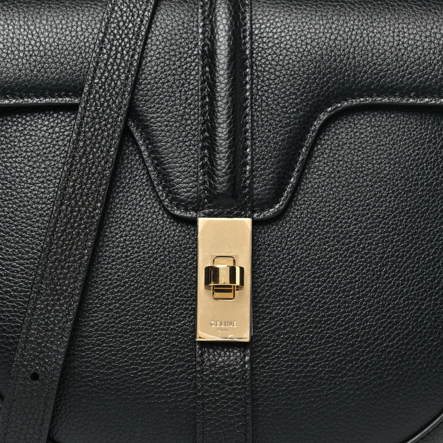 Grained Calfskin Medium Besace 16 Black