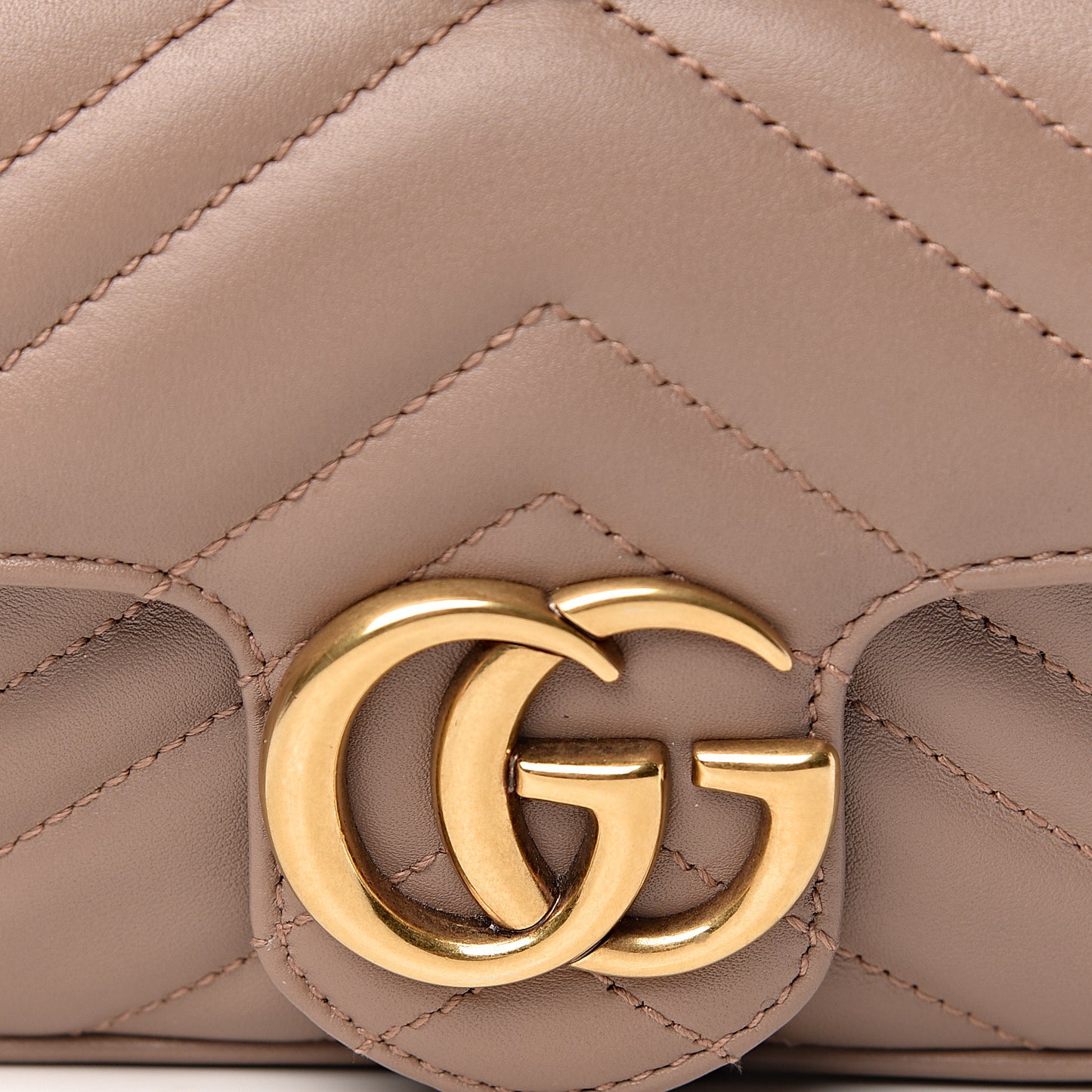 Calfskin Matelasse Super Mini GG Marmont Shoulder Bag Porcelain Rose