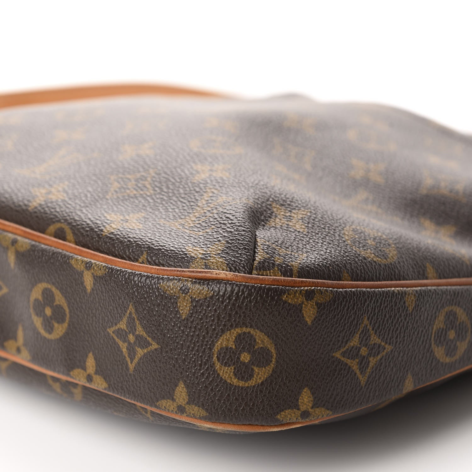 Louis Vuitton Monogram Odeon PM 7 of 10