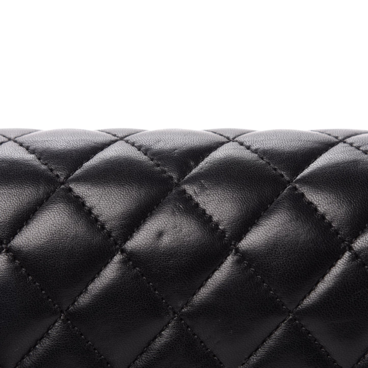 Lambskin Quilted Medium Westminster Pearl Flap Black