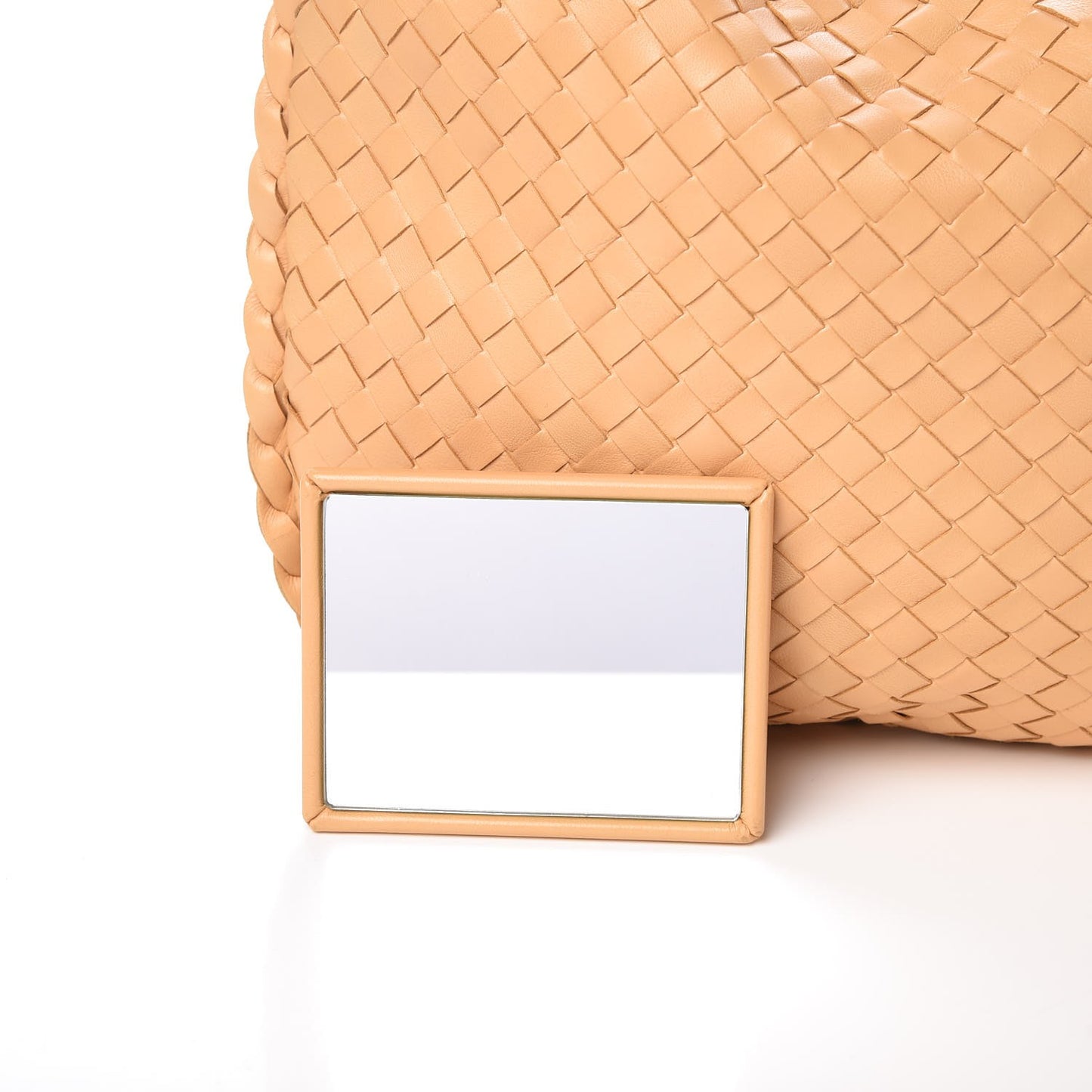 Nappa Intrecciato Medium Veneta Hobo Beige
