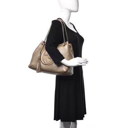 Gucci Metallic Pebbled Calfskin Medium Soho Chain Shoulder Bag Golden Beige 2 of 20