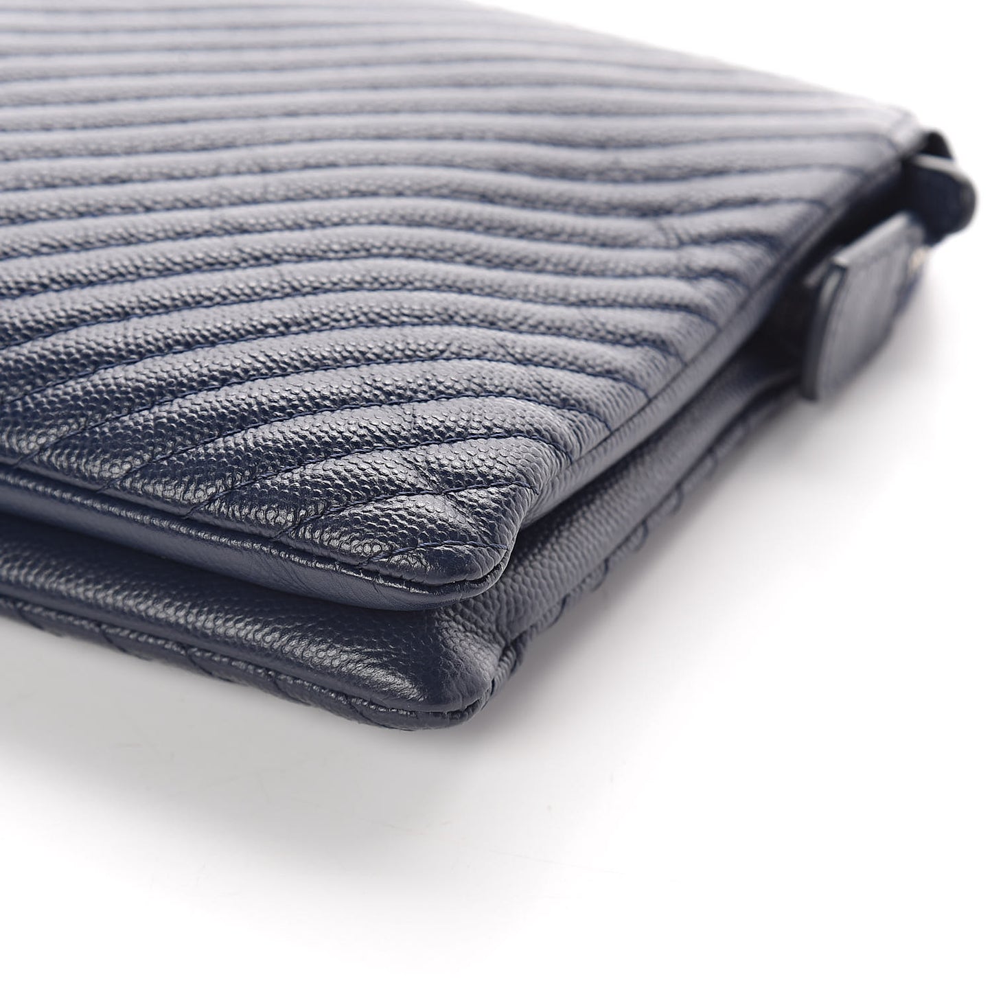 Caviar Chevron Quilted Small Zipped Pouch Navy