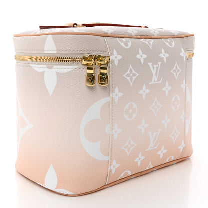 Louis Vuitton Monogram Giant By The Pool Nice BB Brume 3 of 11