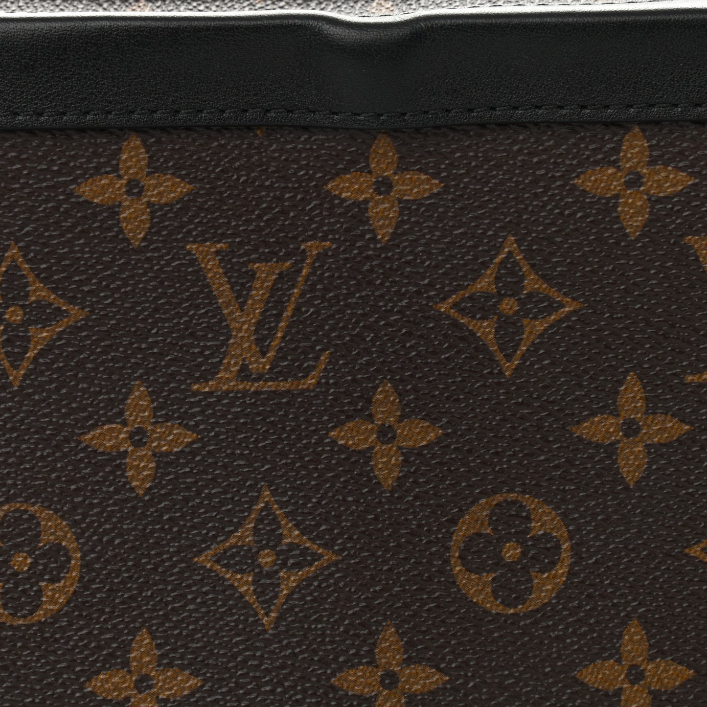 Monogram Solar Ray Soft Trunk