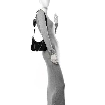 Prada Nylon Re-Edition 2005 Shoulder Bag Black 2 of 10
