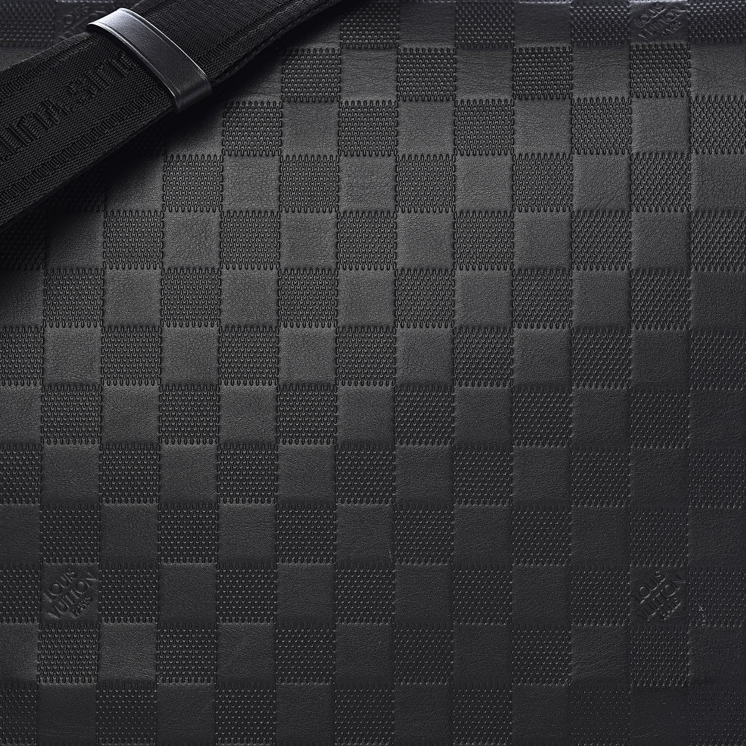 Louis Vuitton Damier Infini District MM Onyx 9 of 9