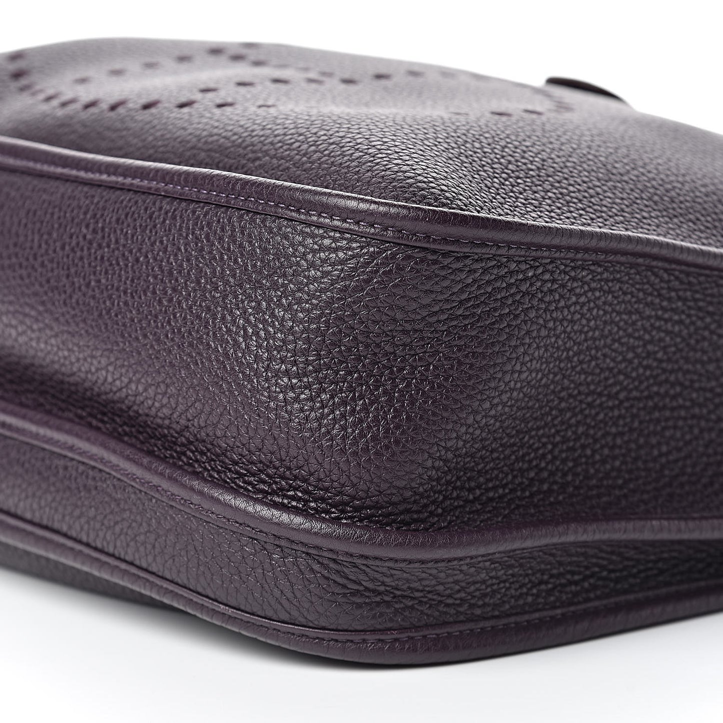 Taurillon Clemence Evelyne III GM Raisin