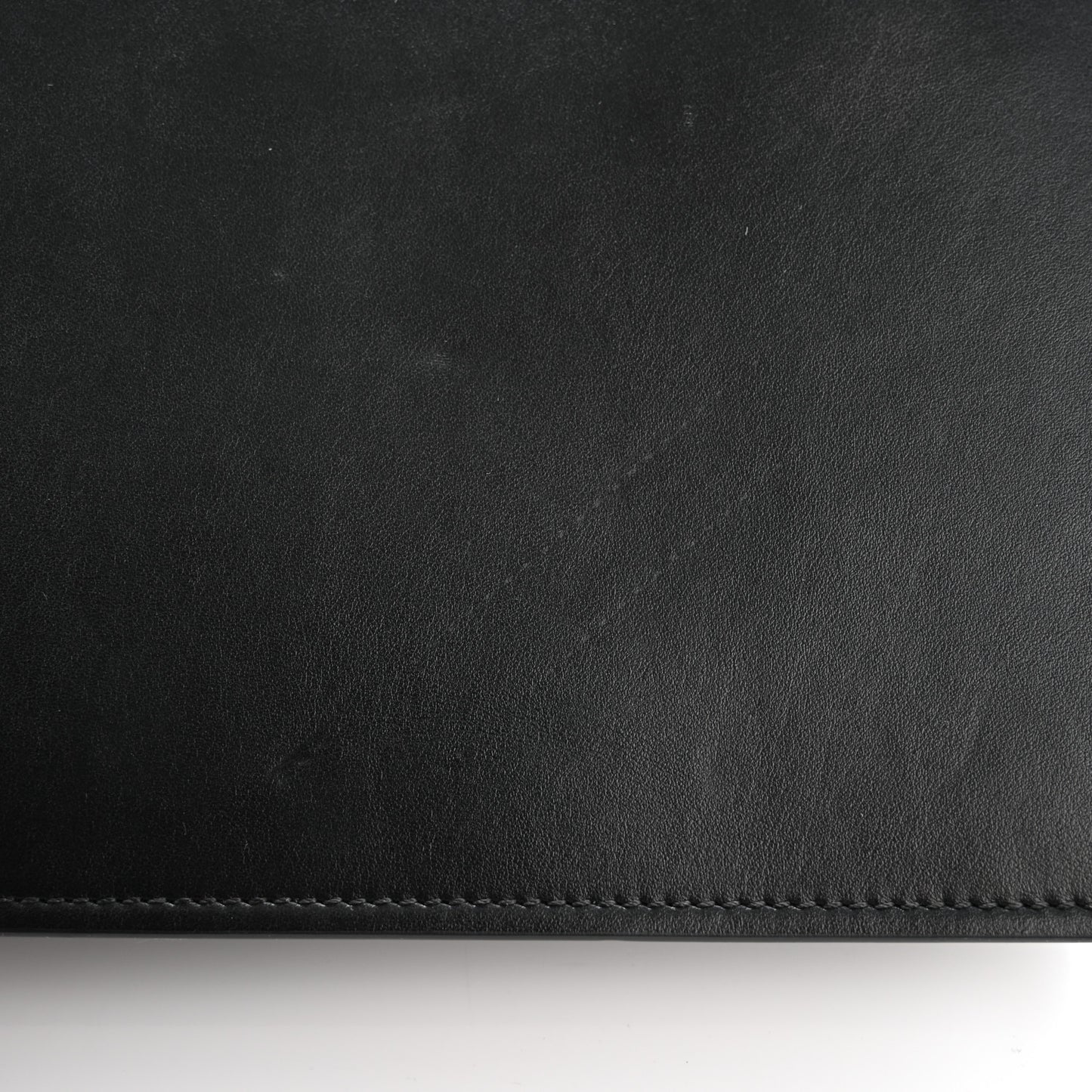 Vitello Palazzo Medusa Stud Wristlet Bag Black