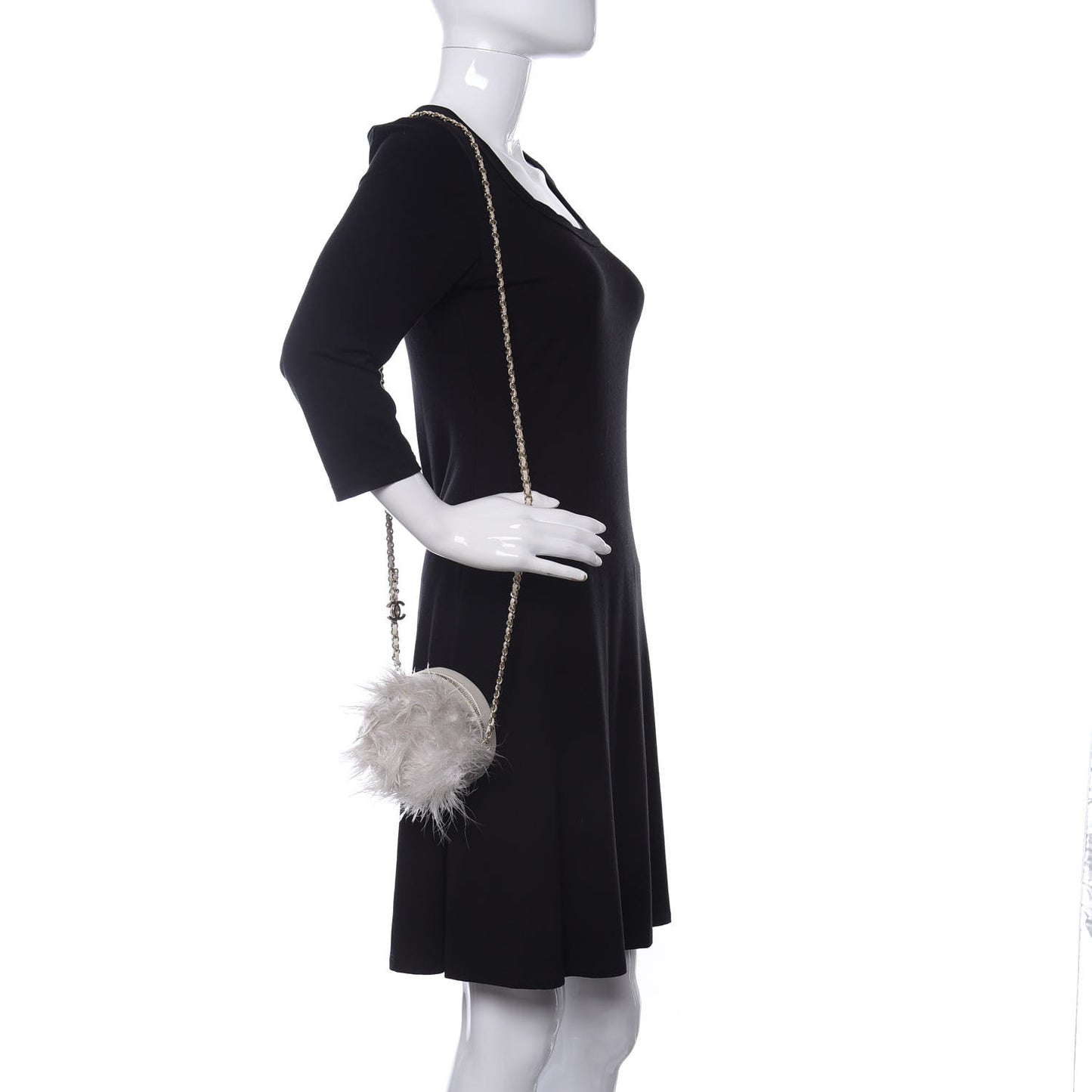 Lambskin Fur Quilted Round Clutch With Chain Ivory