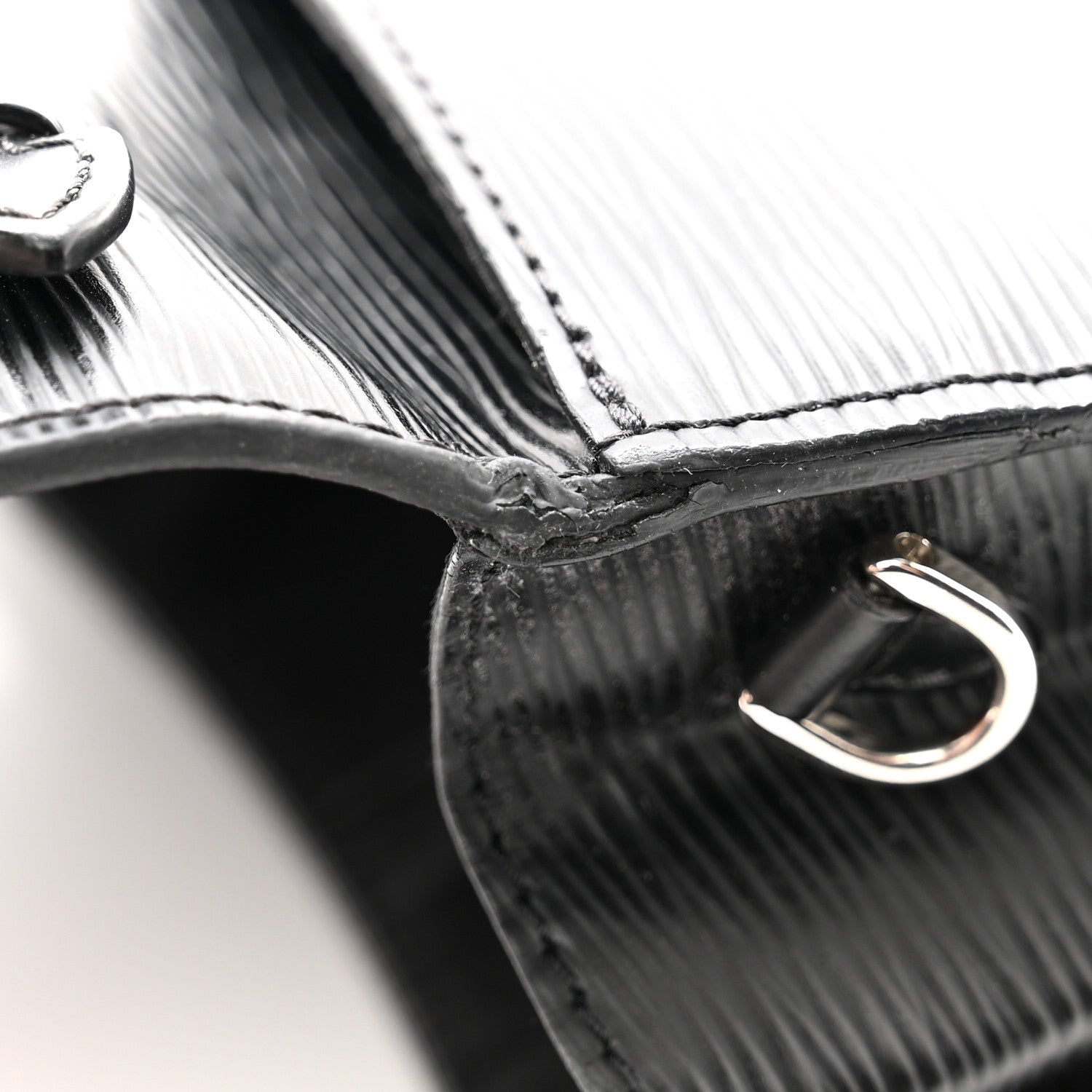 Louis Vuitton Epi Clery Black 12 of 15