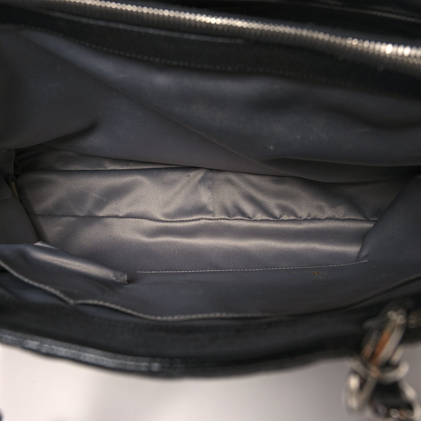 Caviar Quilted XL Grand Shopping Tote GST Black