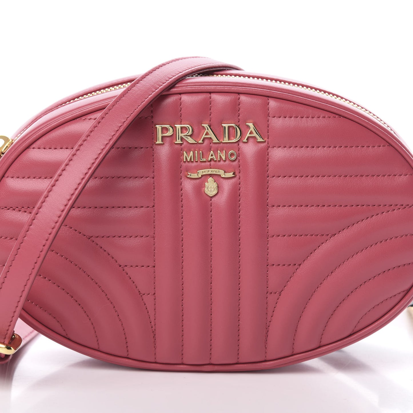 Soft Calfskin Impunture Diagramme Chain Crossbody Peonia