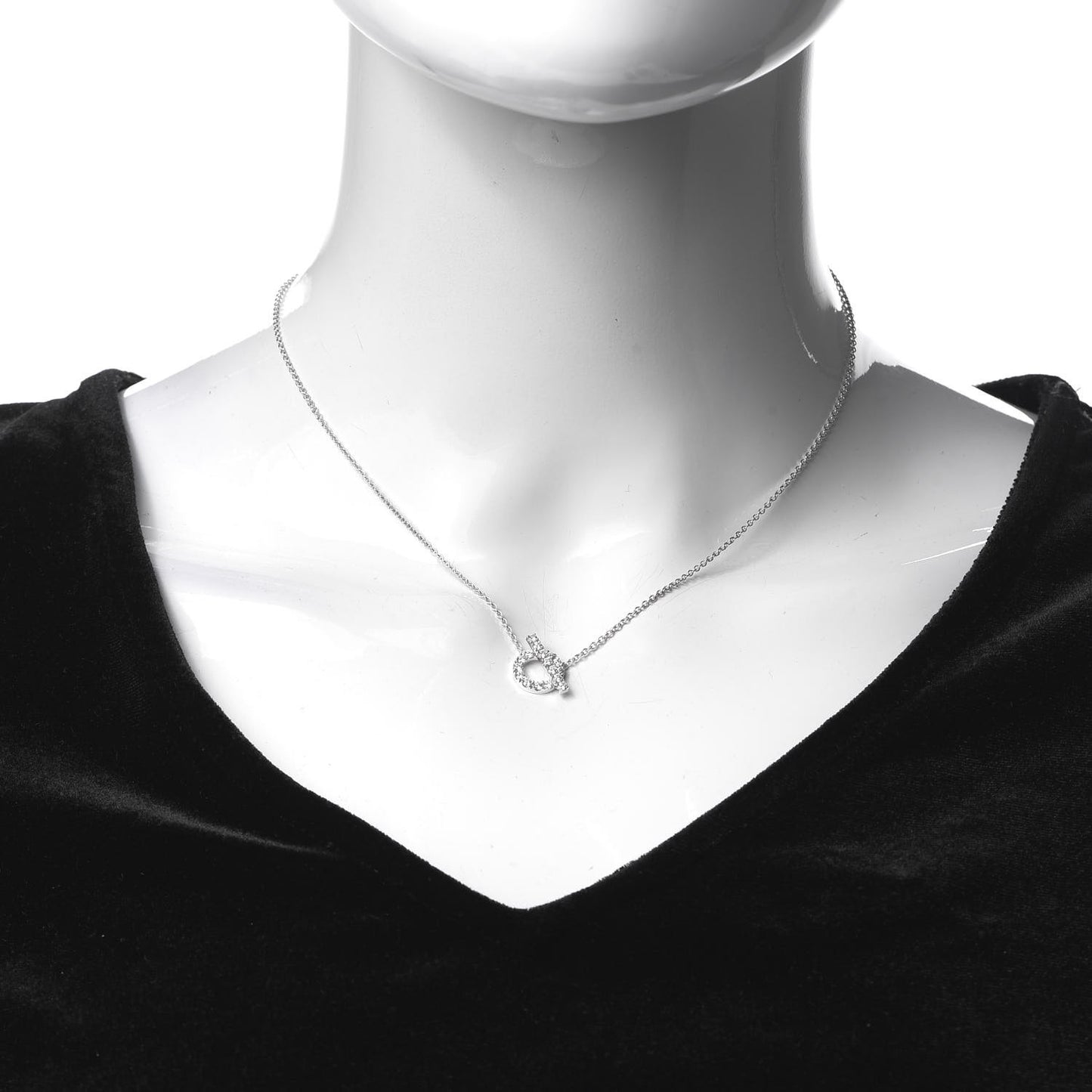 18K White Gold Diamond Finesse Pendant Necklace