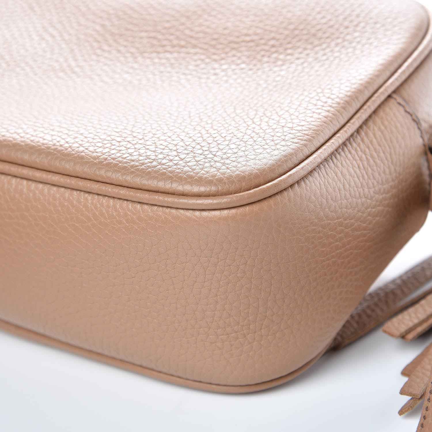 Gucci Pebbled Calfskin Small Soho Disco Bag Camelia 8 of 9