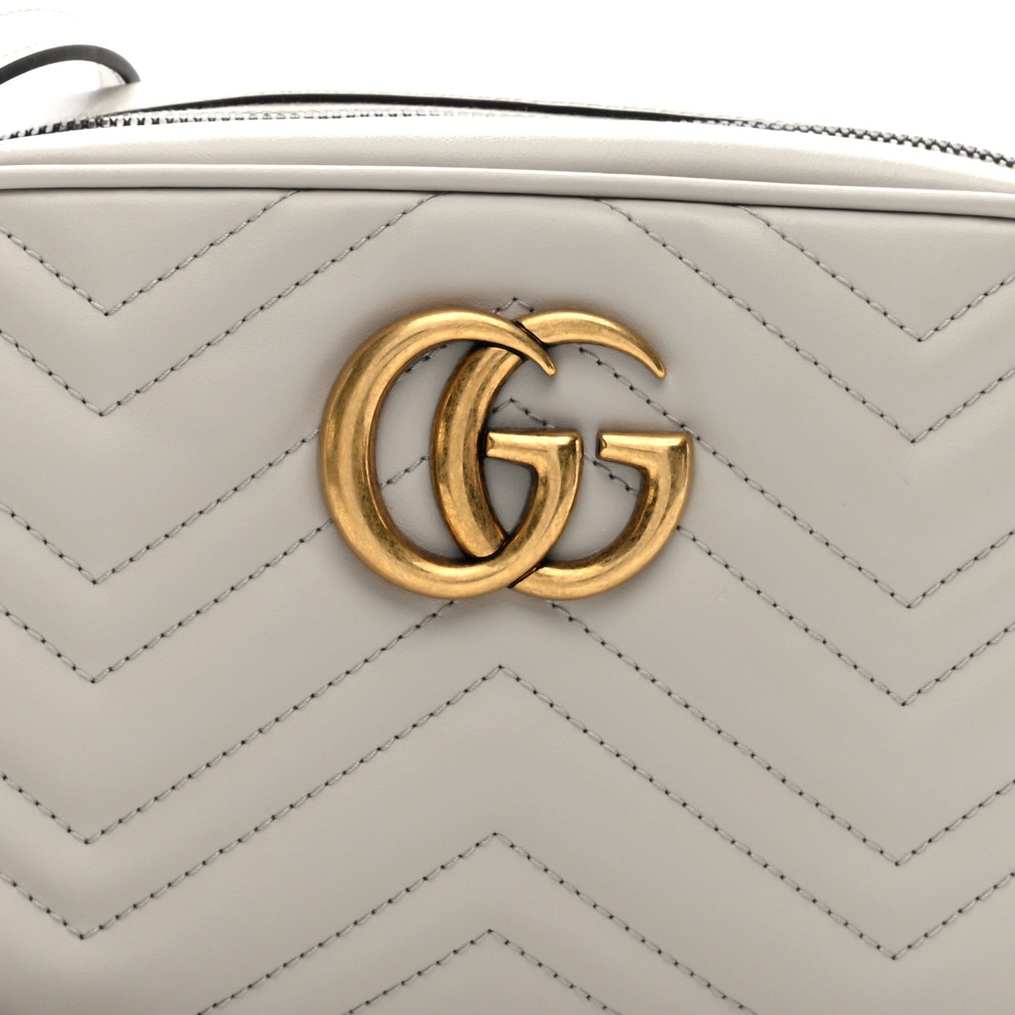 Calfskin Matelasse Small GG Marmont Chain Shoulder Bag Light Grey
