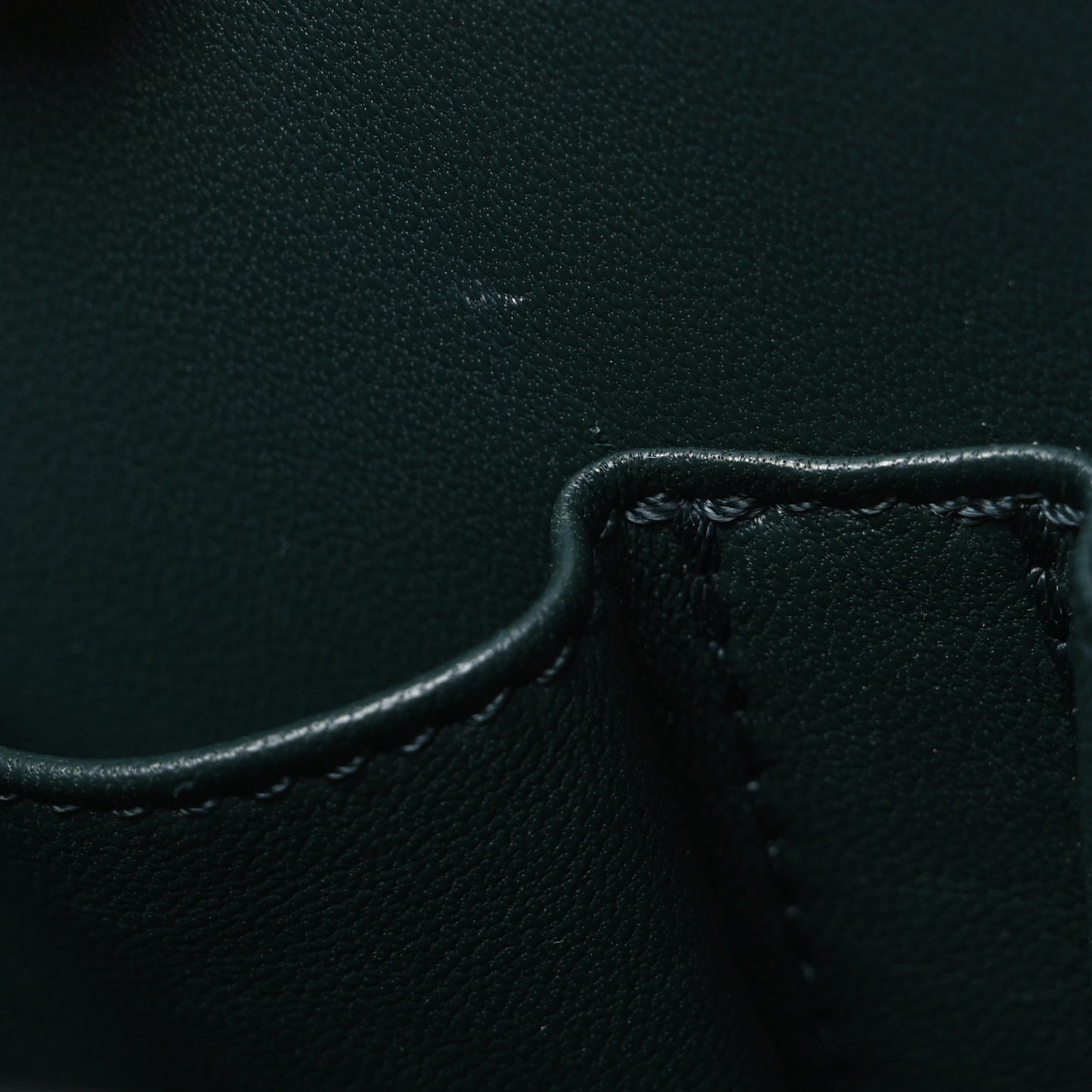 Box Calfskin Medium Classic Box Flap Bag Amazone