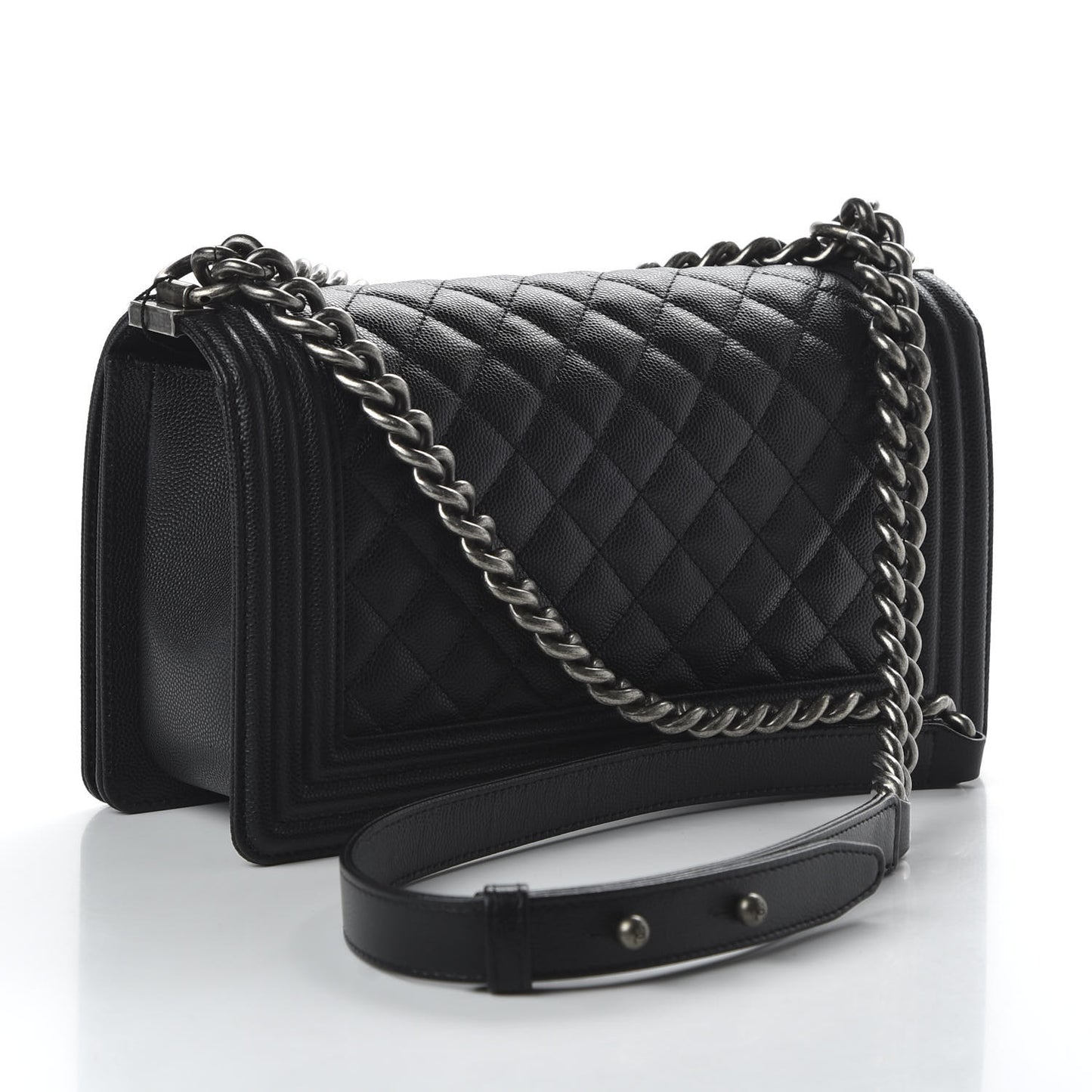 Caviar Quilted Medium Boy Flap Black