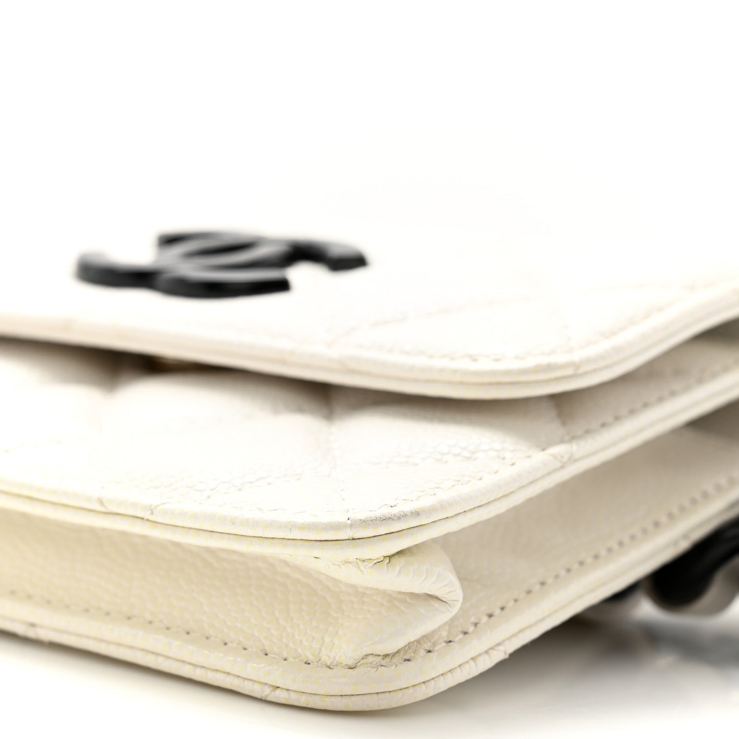 Caviar Quilted My Everything Belt Flap Card Holder White