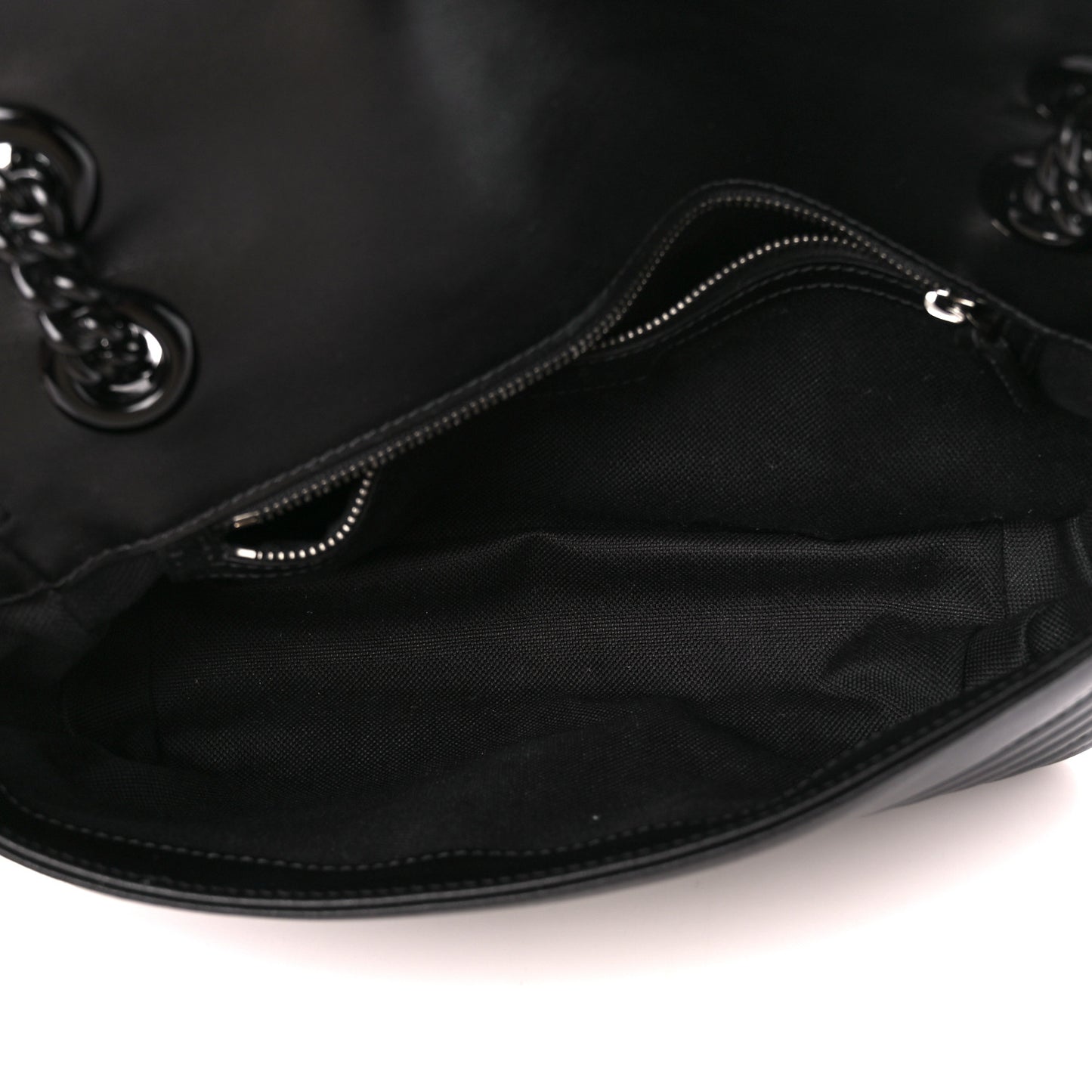 Calfskin Matelasse Monochrome Small GG Marmont Shoulder Bag Black