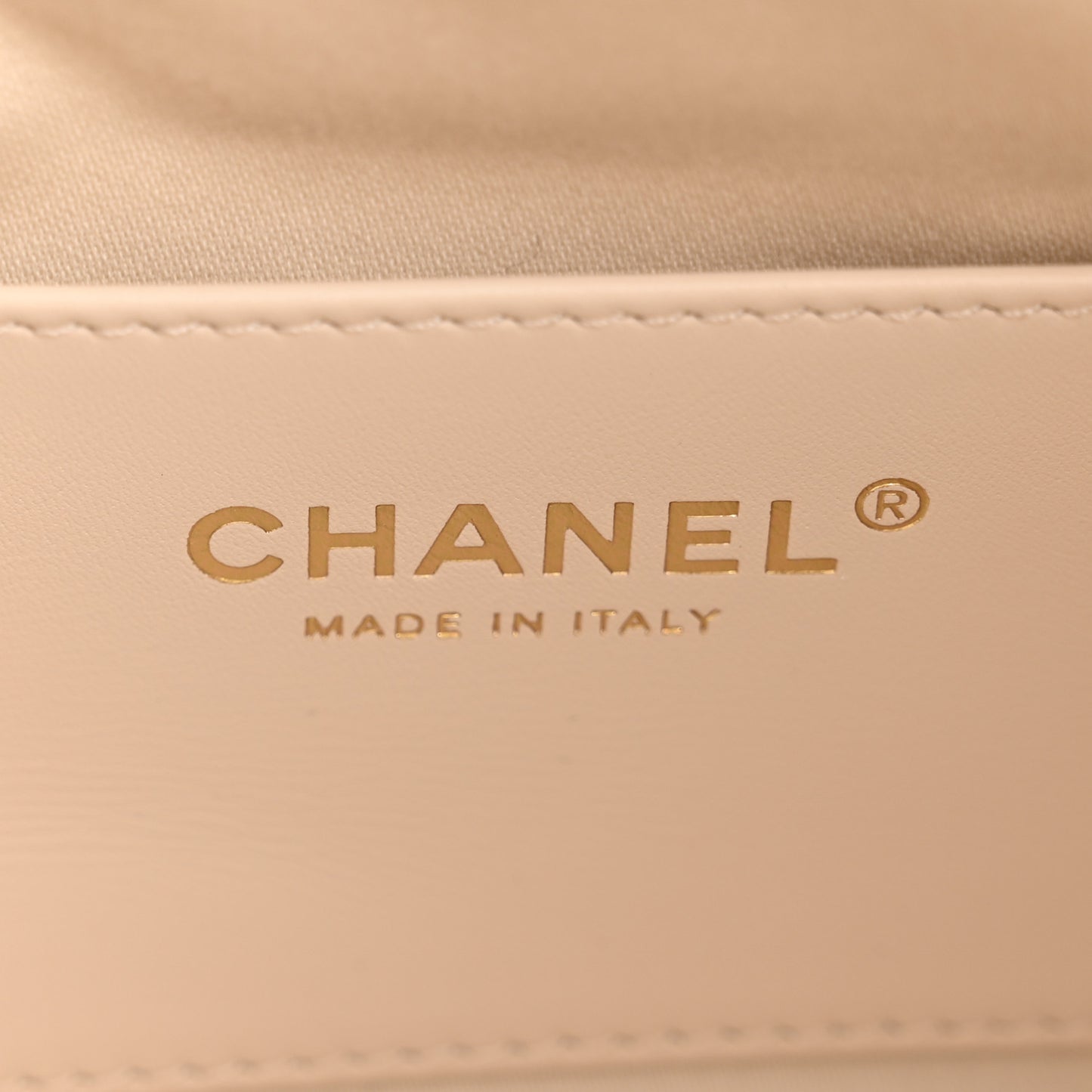 Caviar Quilted Mini Chanel 25 Handbag White