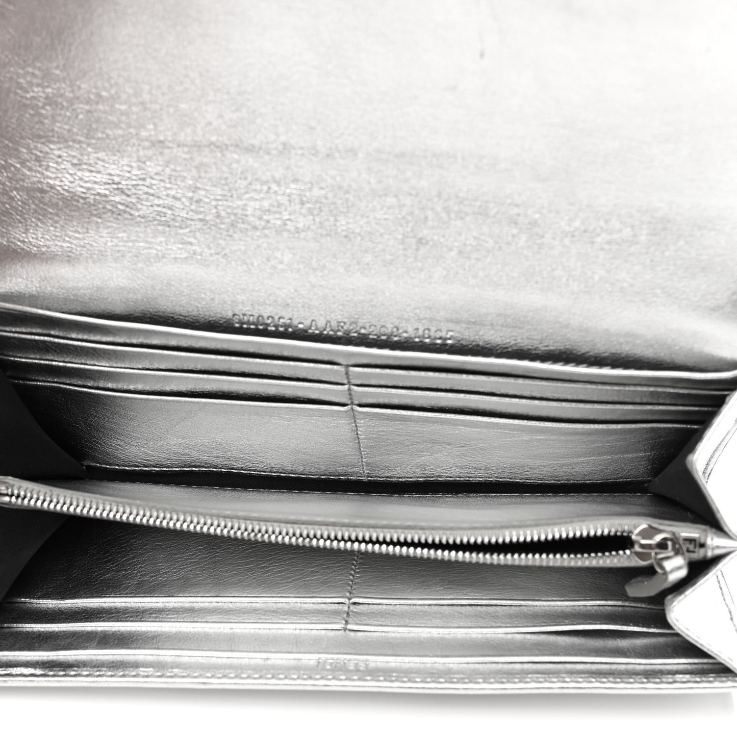 Vitello Catalan Mirror FF 1974 Embossed Continental Wallet Argento