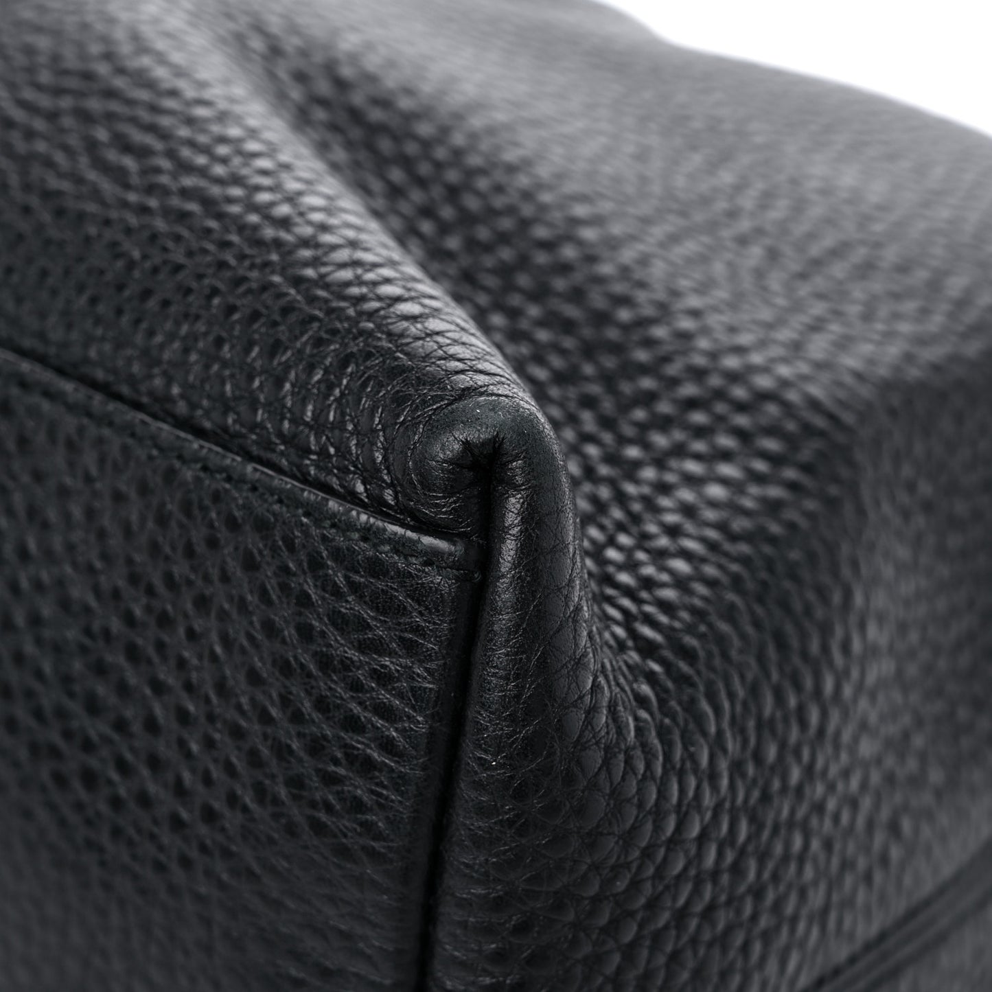 Pebbled Calfskin Medium Soho Chain Shoulder Bag Black