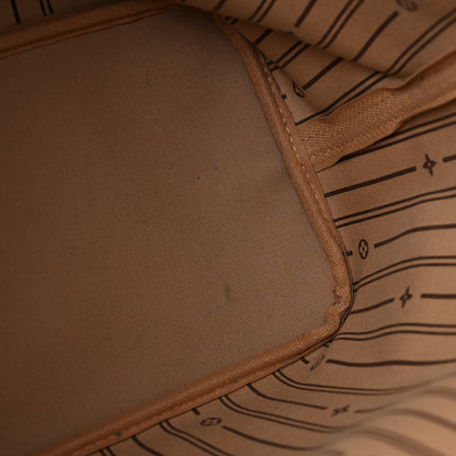 Louis Vuitton Monogram Neverfull MM 11 of 18