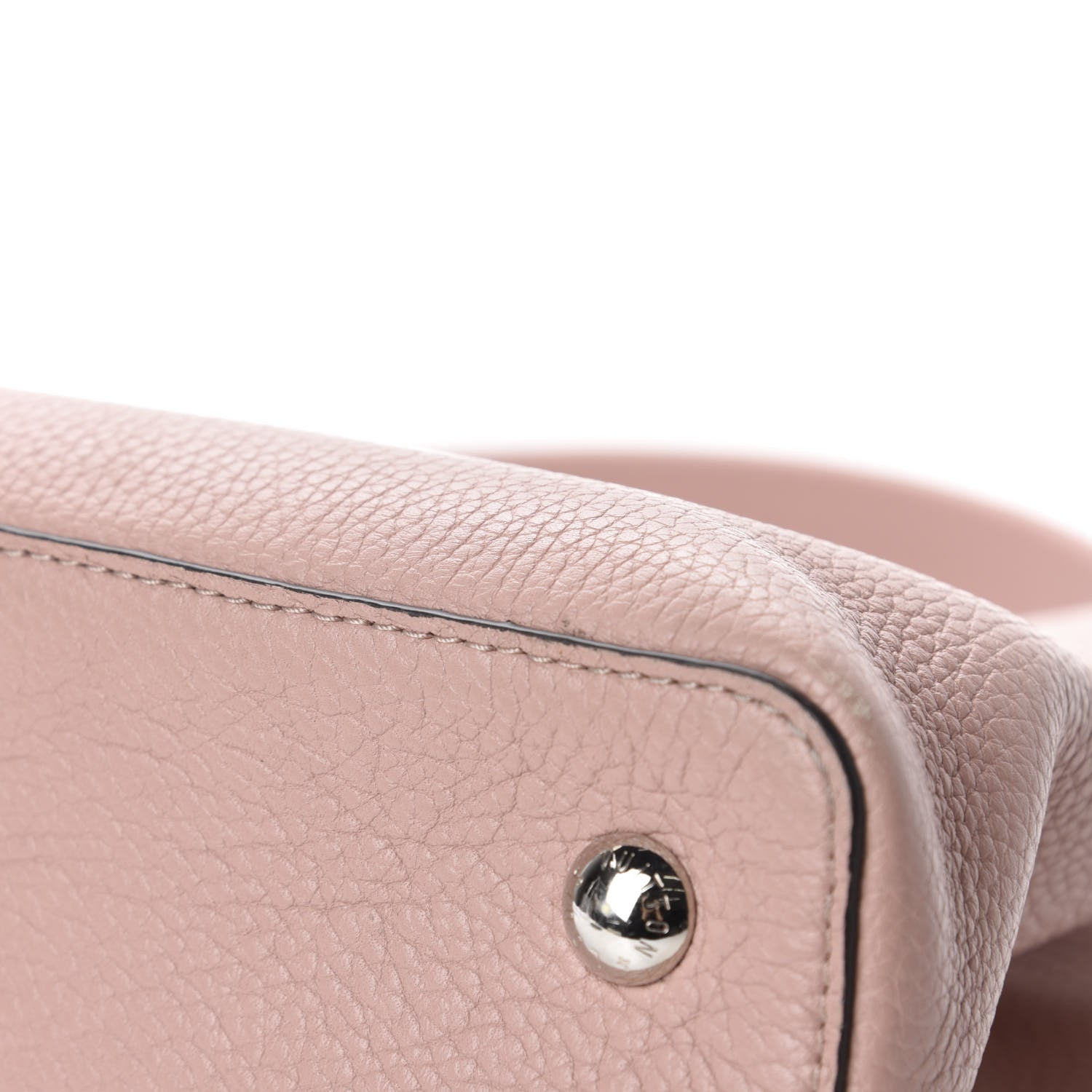 Louis Vuitton Taurillon Capucines MM Magnolia 12 of 13