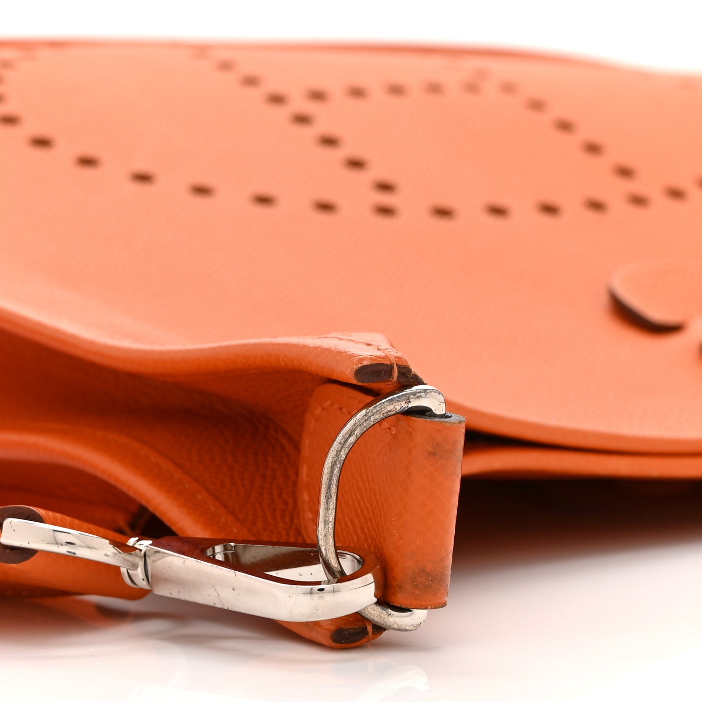 Epsom Evelyne III GM Orange
