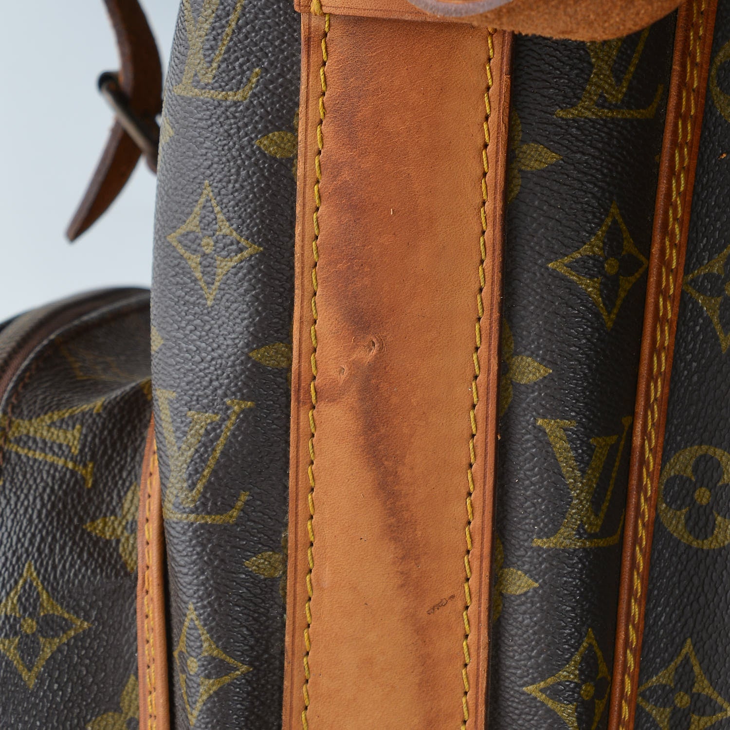Louis Vuitton Monogram Sac Golf 19 of 22