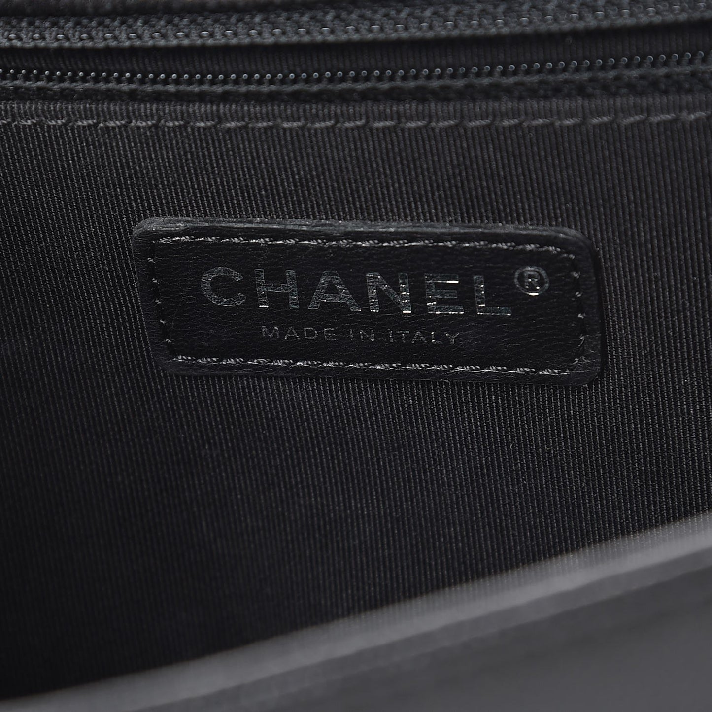 Caviar Quilted New Medium Boy Flap So Black