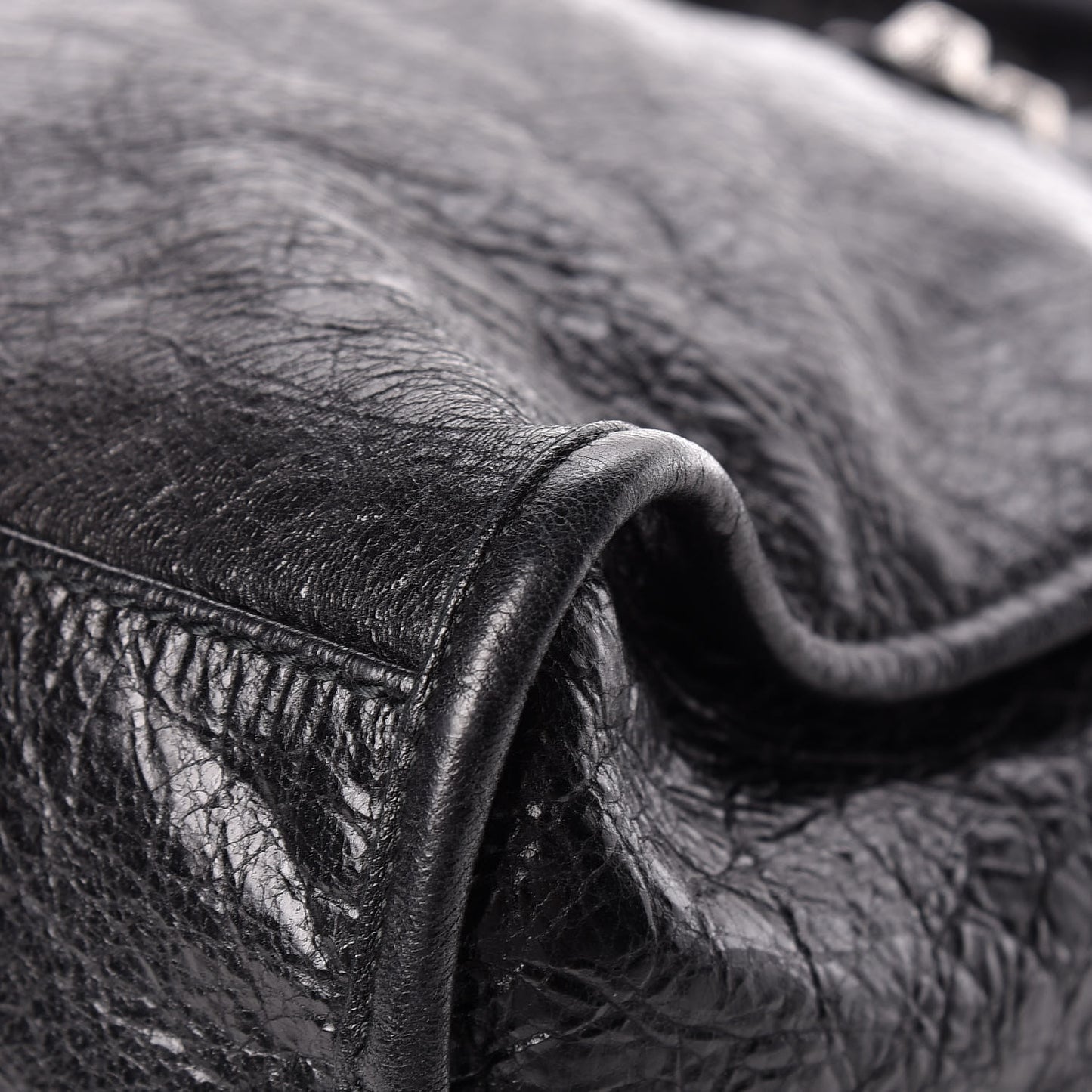 Agneau Giant 12 Silver Hardware City Black