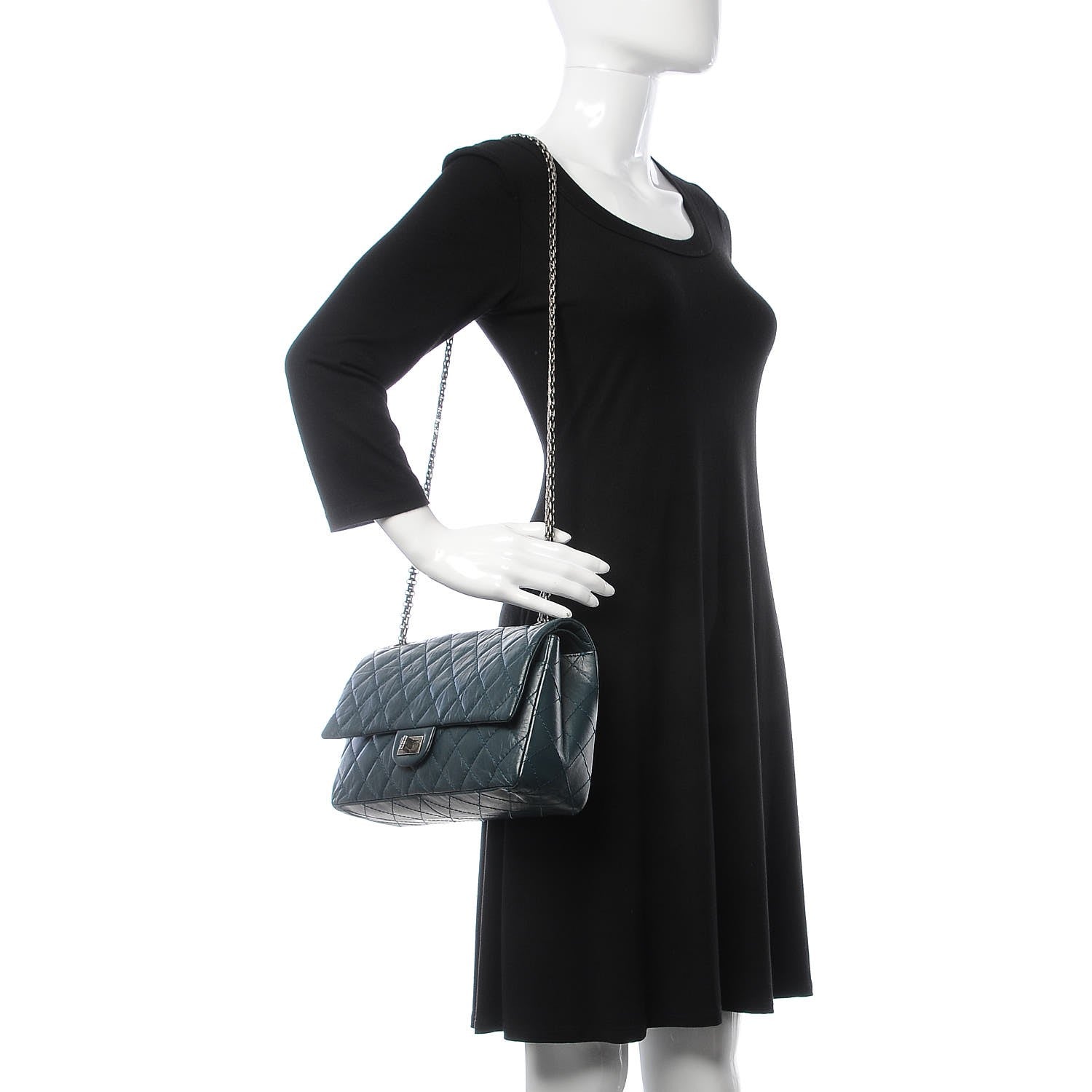 Chanel Aged Calfskin 2.55 Reissue 226 Flap Dark Green 2 of 8
