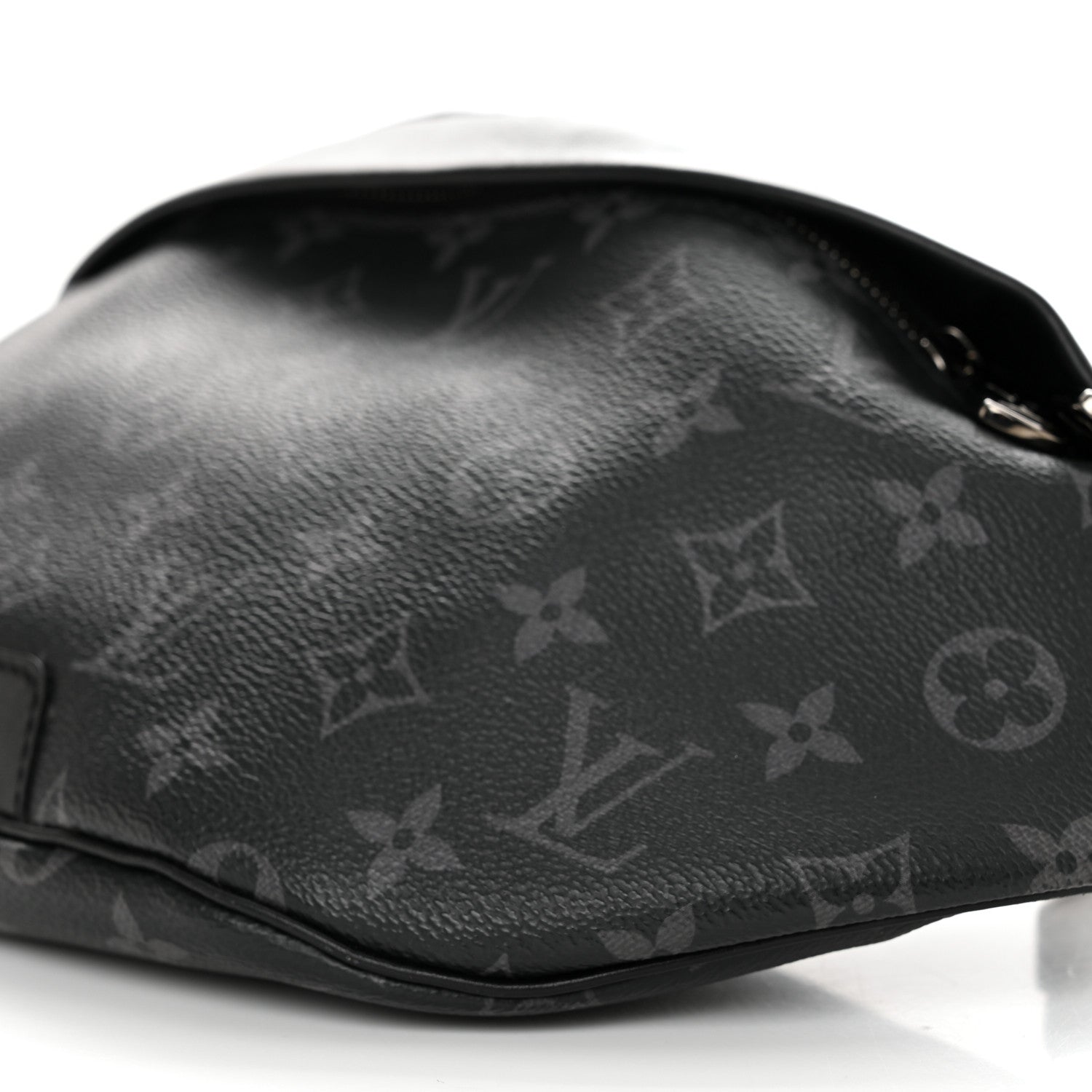 Louis Vuitton Monogram Eclipse Discovery Bumbag 10 of 10