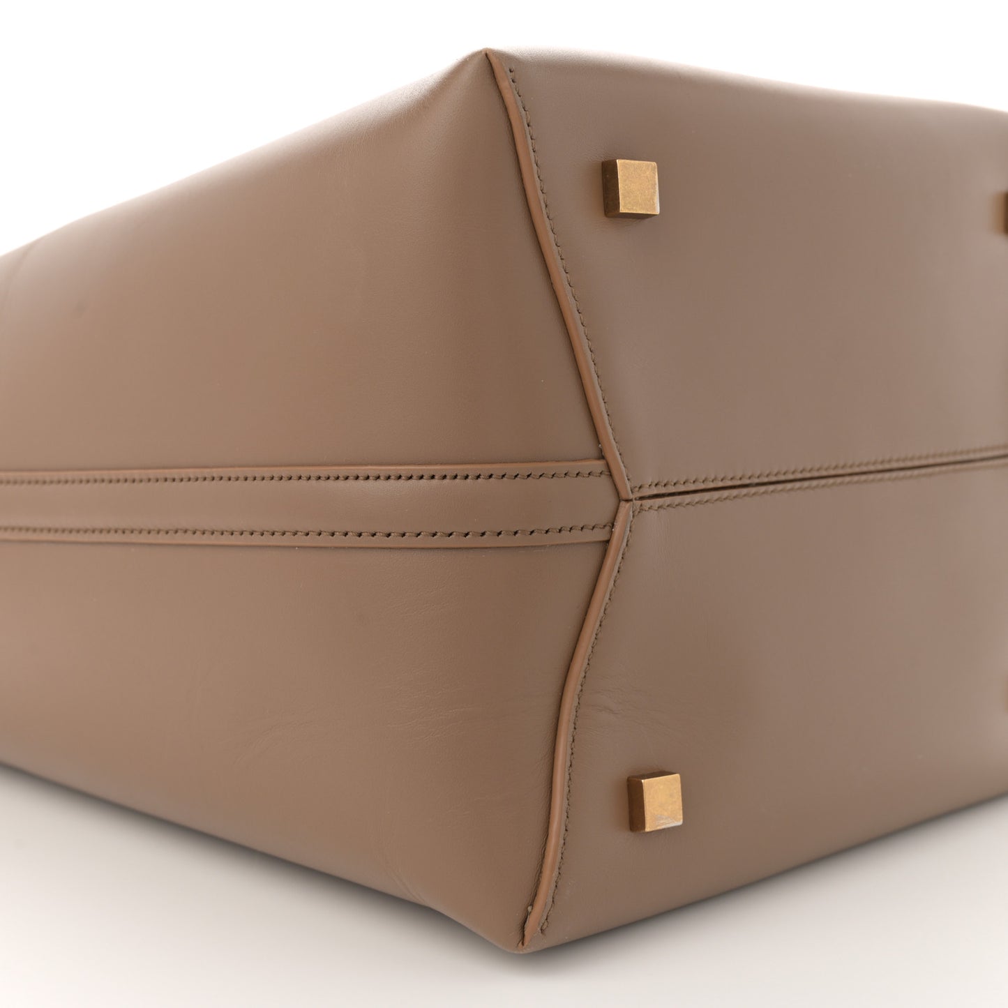 Shiny Calfskin Le 37 Bucket Bag Dark Cork
