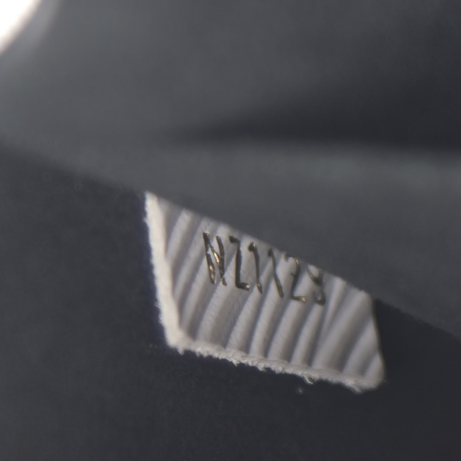 Louis Vuitton Vernis Epi Monogram Spring Street Black 7 of 10