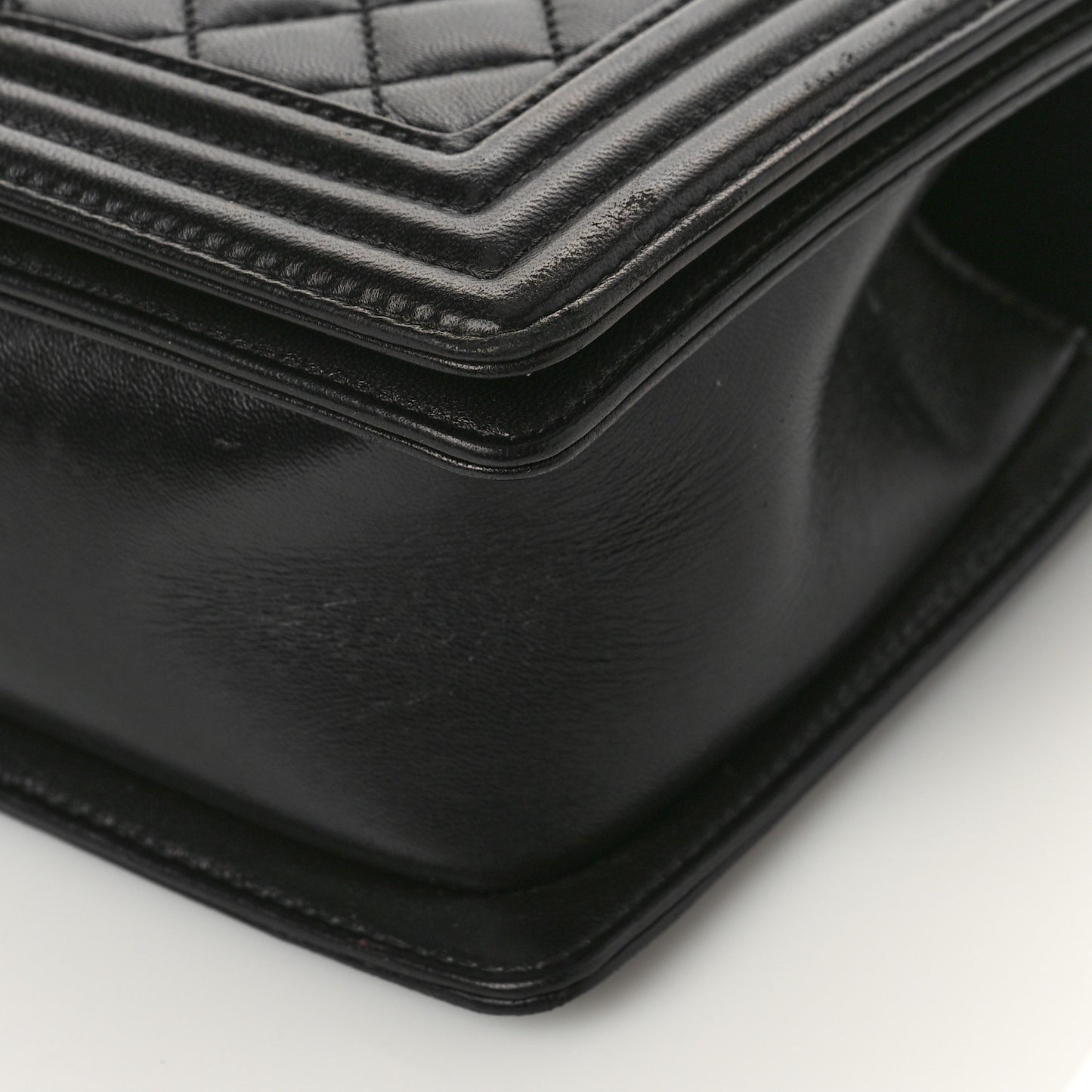 Calfskin Quilted Medium Boy Flap Black