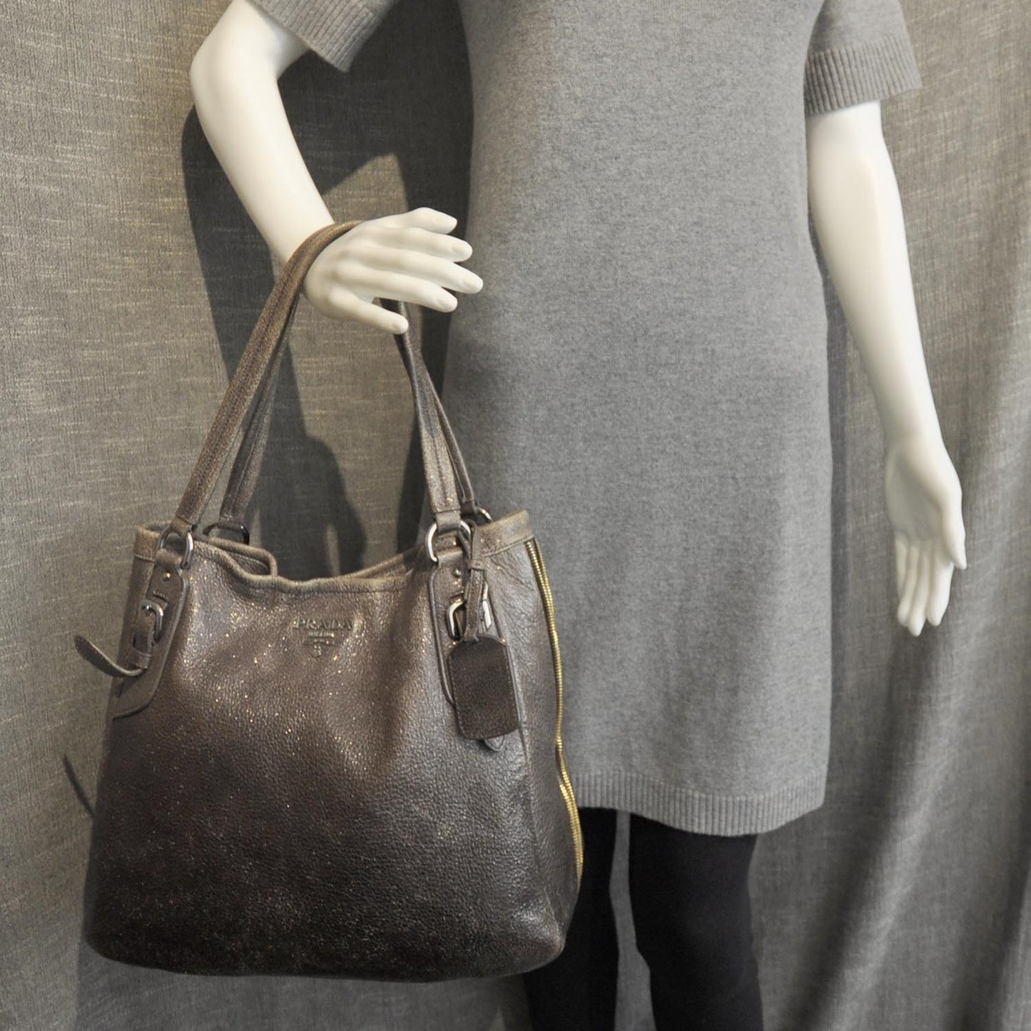 Cervo Lux Ombre Zippered Tote