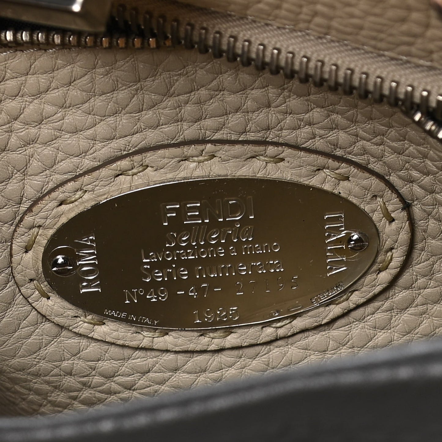Cuoio Romano Selleria Bi-Color Medium Peekaboo Iconic Satchel Asfalto Latte