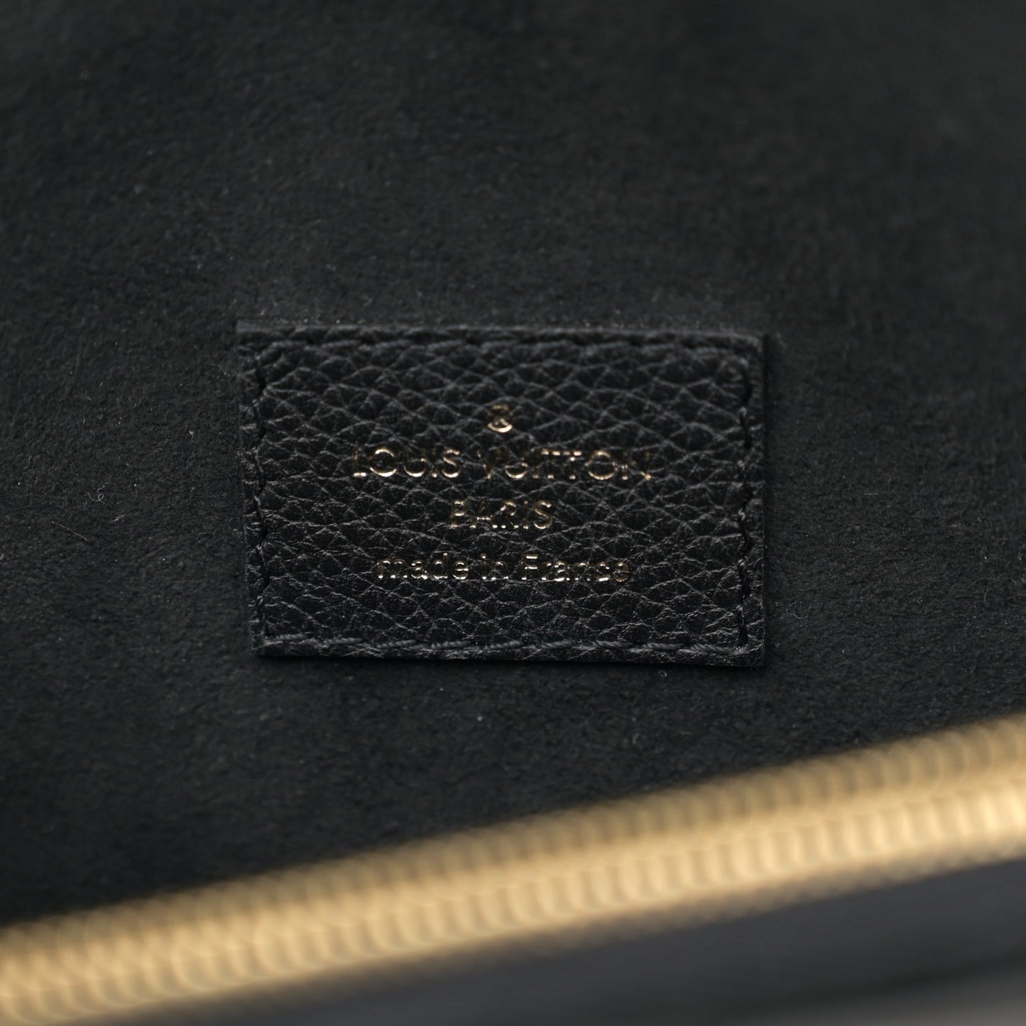 Monogram Victoire Black