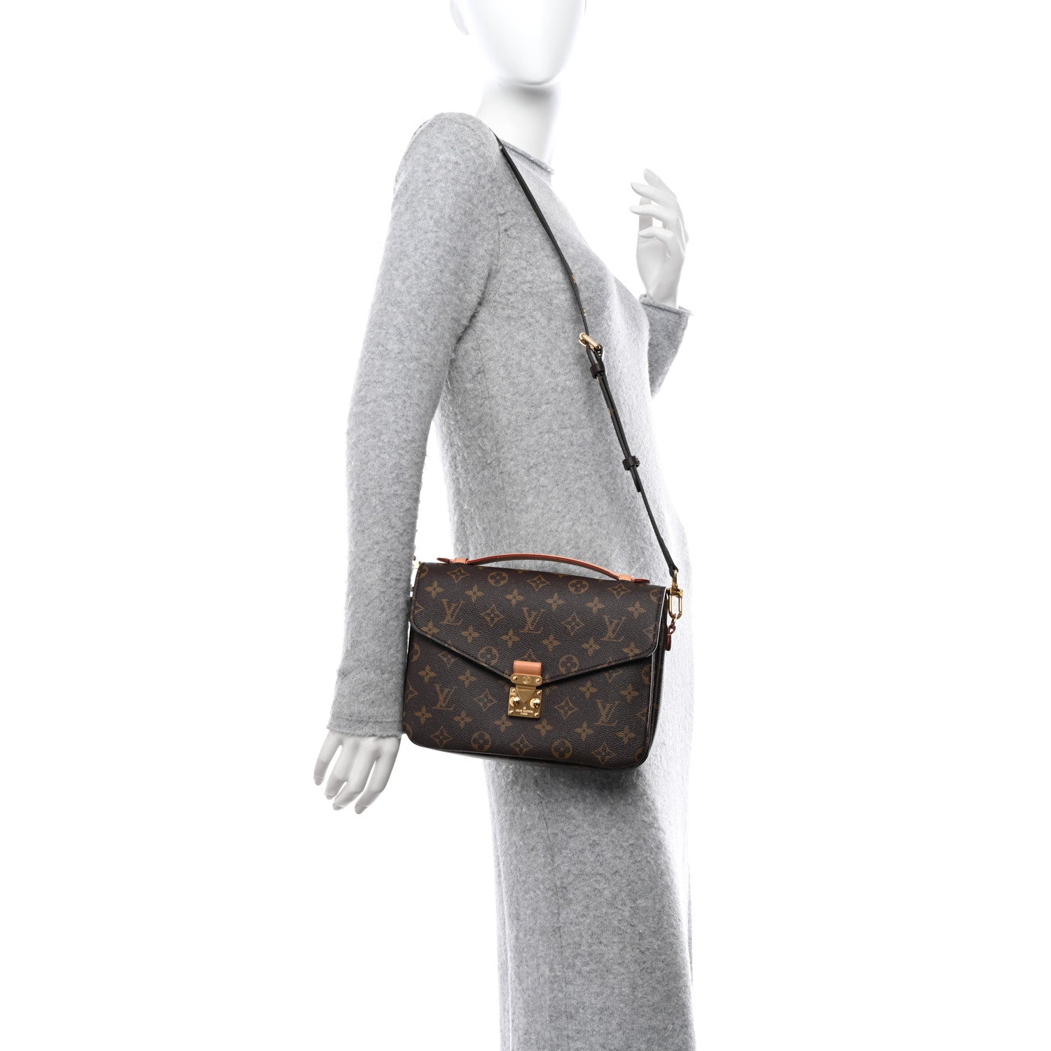 Louis Vuitton Monogram Pochette Metis 2 of 15