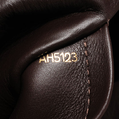 Louis Vuitton Taurillon Capucines MM Galet 7 of 7