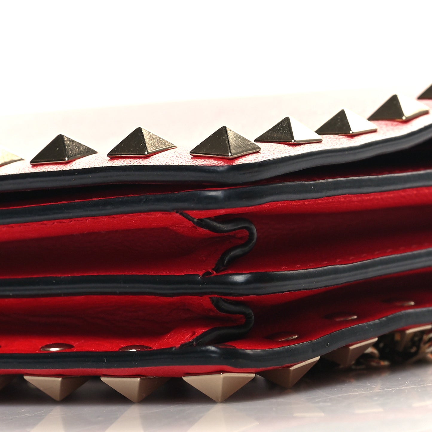 Vitello Rockstud Wallet On Chain Rouge Pur