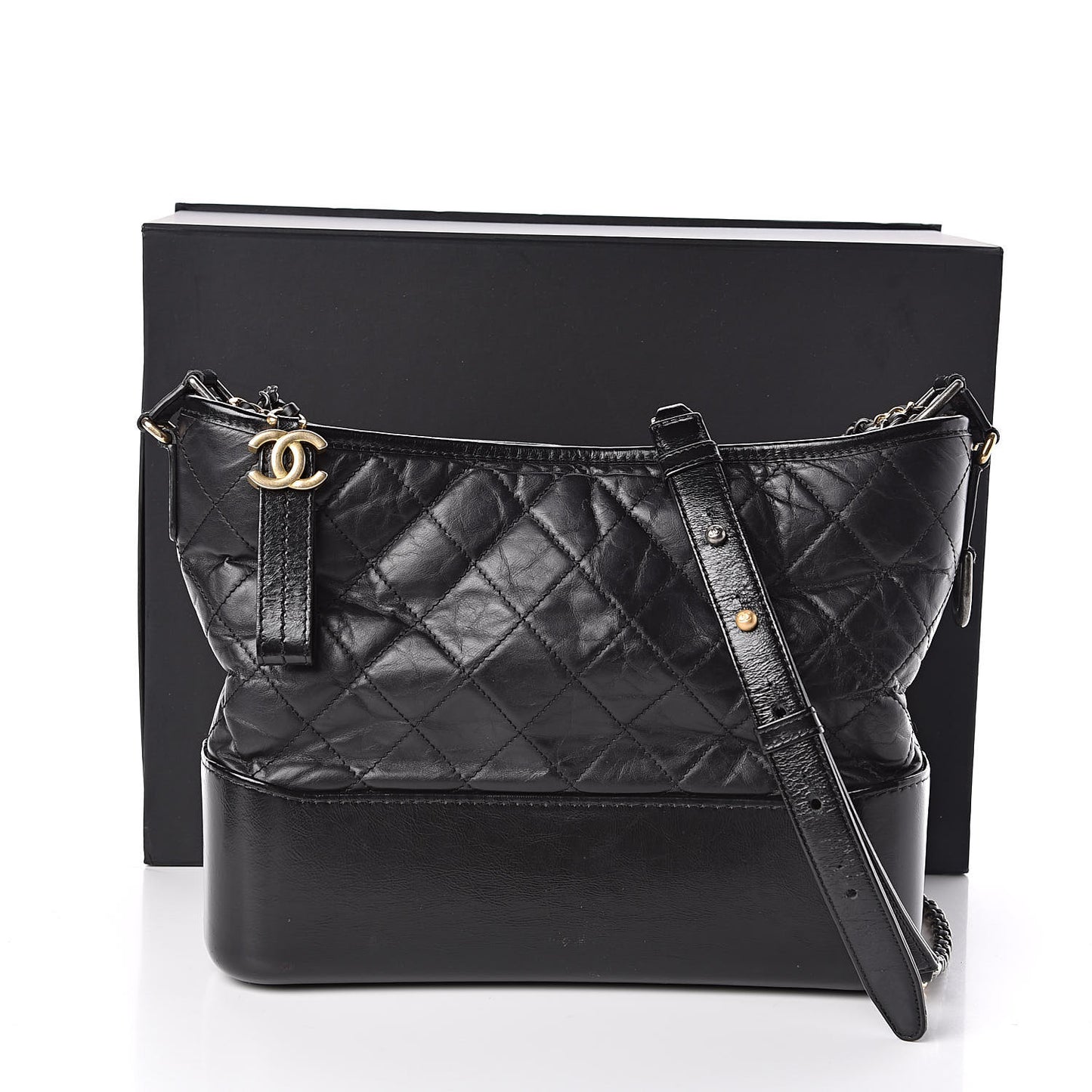 Aged Calfskin Quilted Medium Gabrielle Hobo Black
