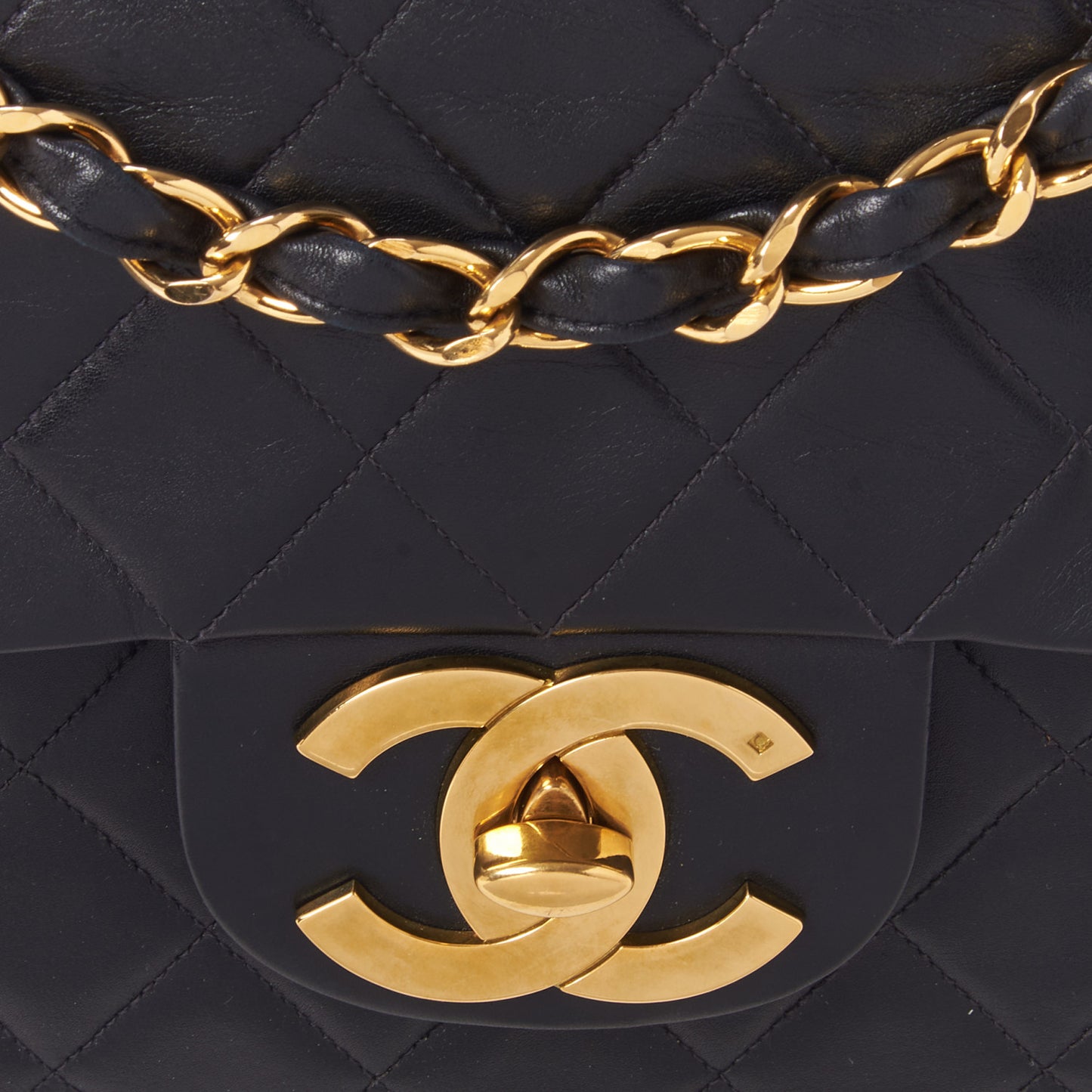 Lambskin Quilted XL Jumbo Single Flap Black