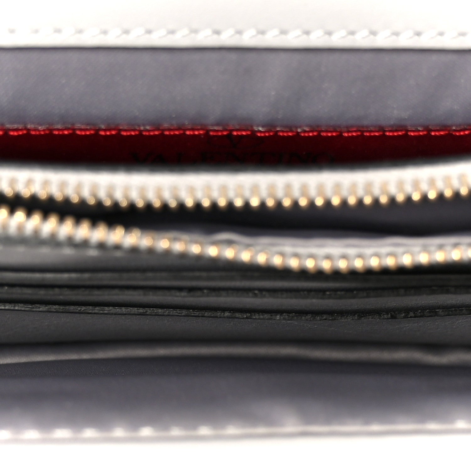 Valentino Garavani Calfskin Rockstud Wallet On Chain Pastel Grey 5 of 11