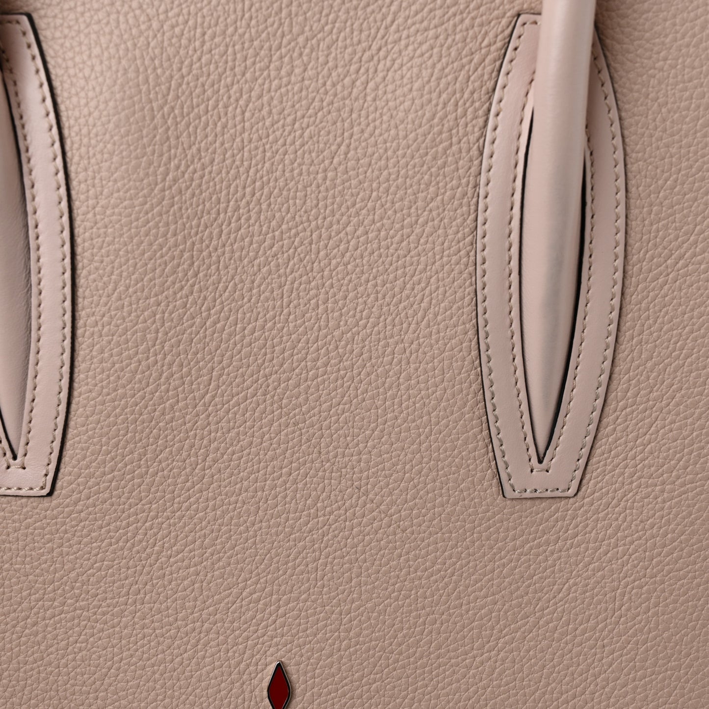 Calfskin Spikes Loubinthesky Medium Paloma Beige