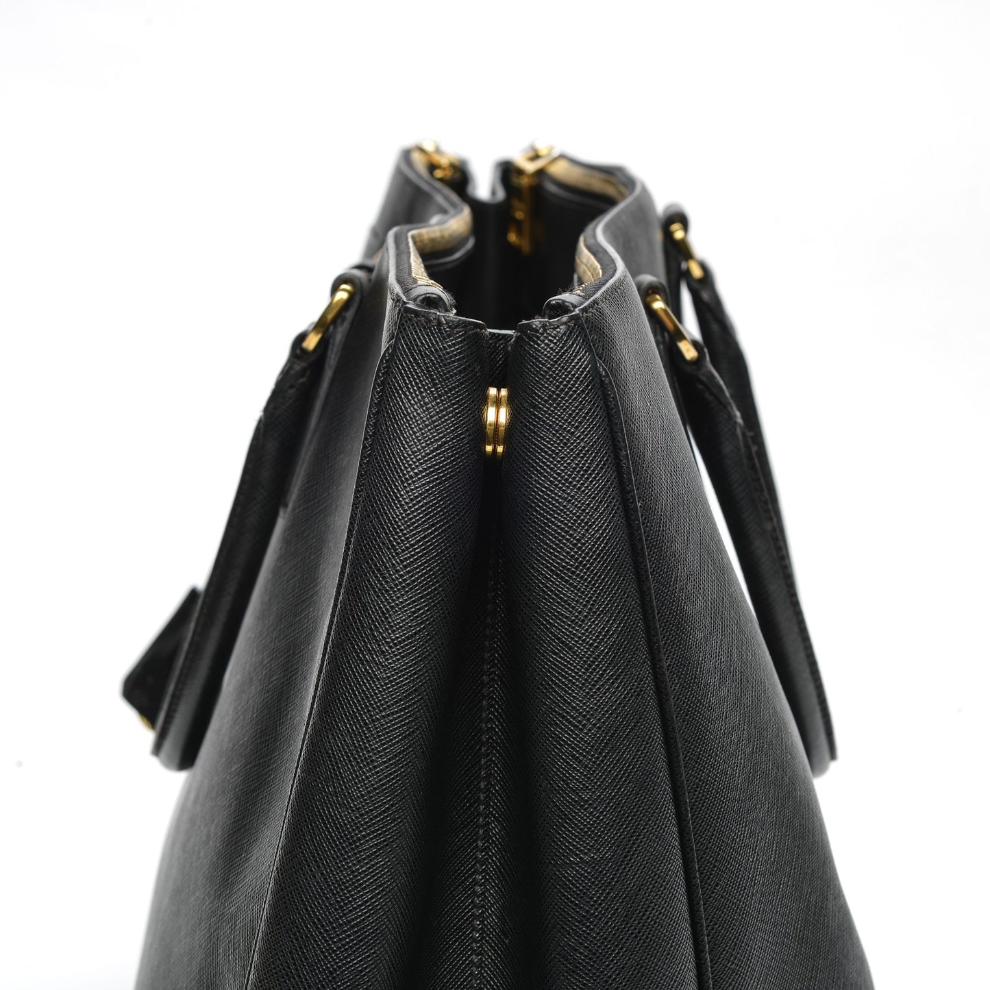 Saffiano Lux Extra Large Galleria Double Zip Tote Black